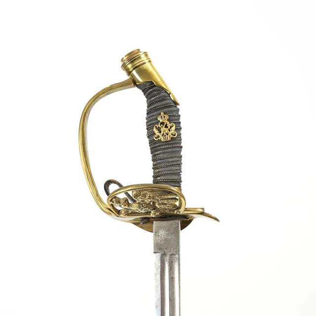 Infantry Officer's Sword (IOD) 89 with a light-colored scabbard.