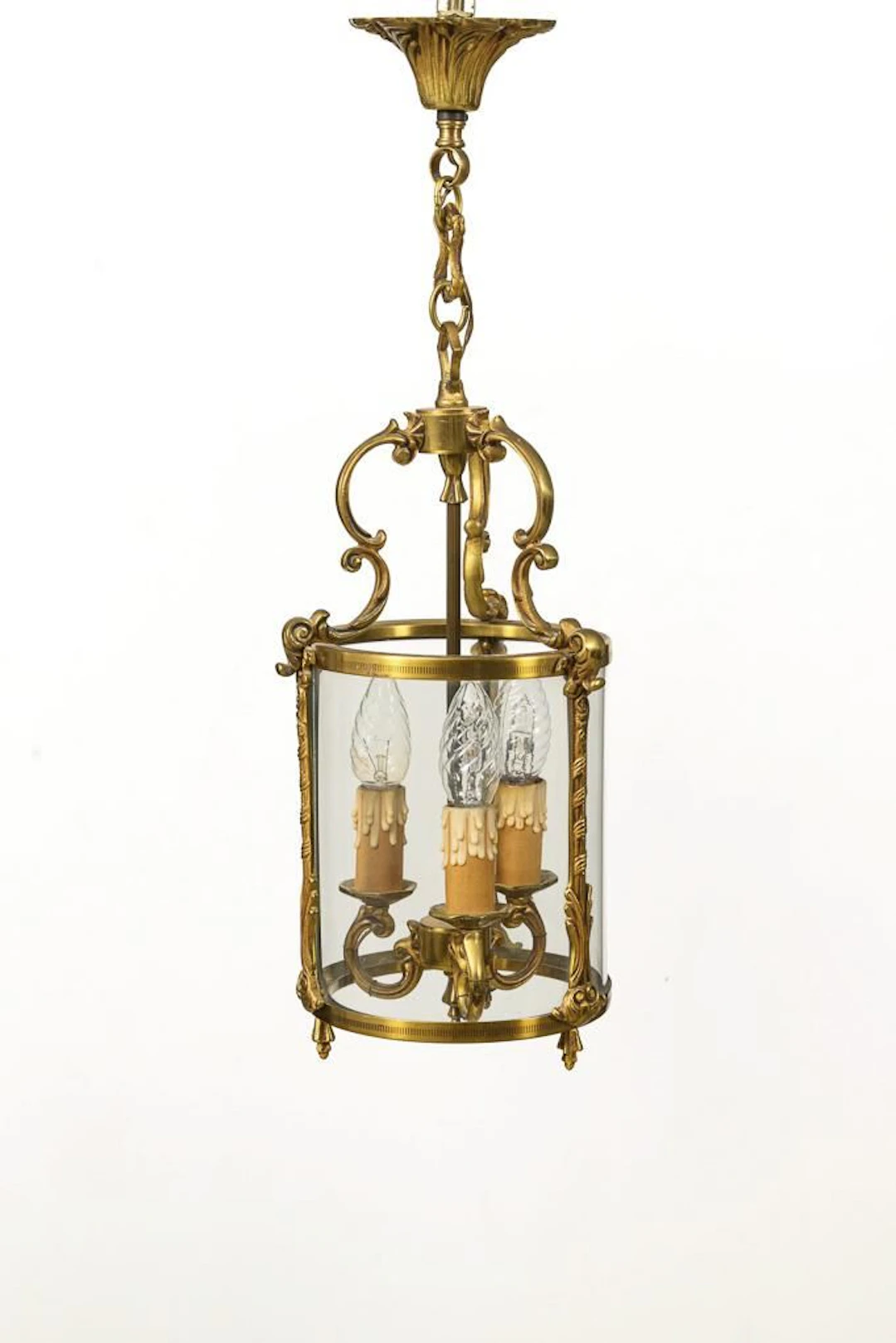 Ceiling lamp.