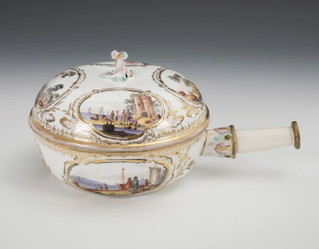 Baroque casserole with landscape painting. Meissen.