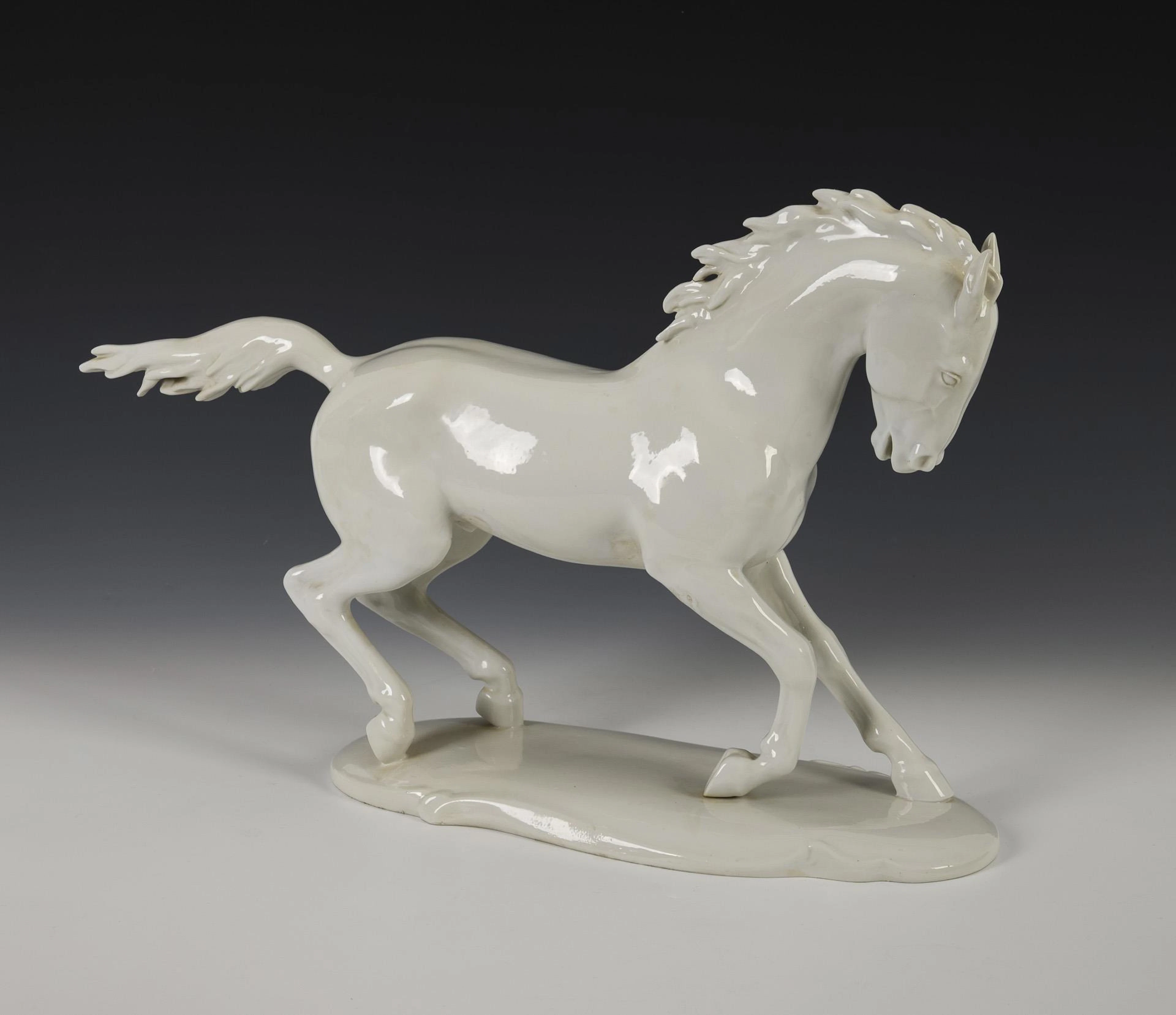 Galloping horse. Aelteste Volkstedter.