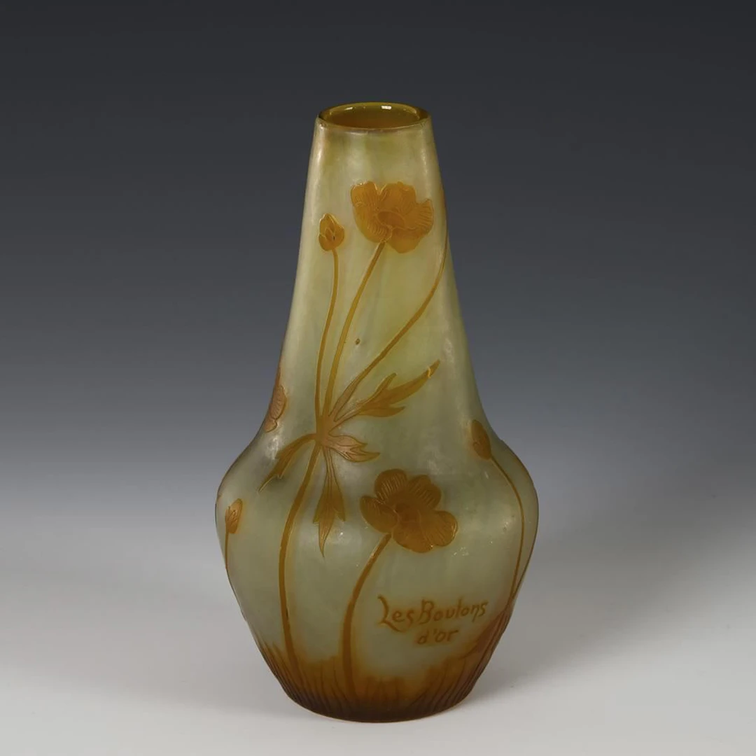 Art Nouveau vase with buttercup decoration. Cristallerie de Pantin.