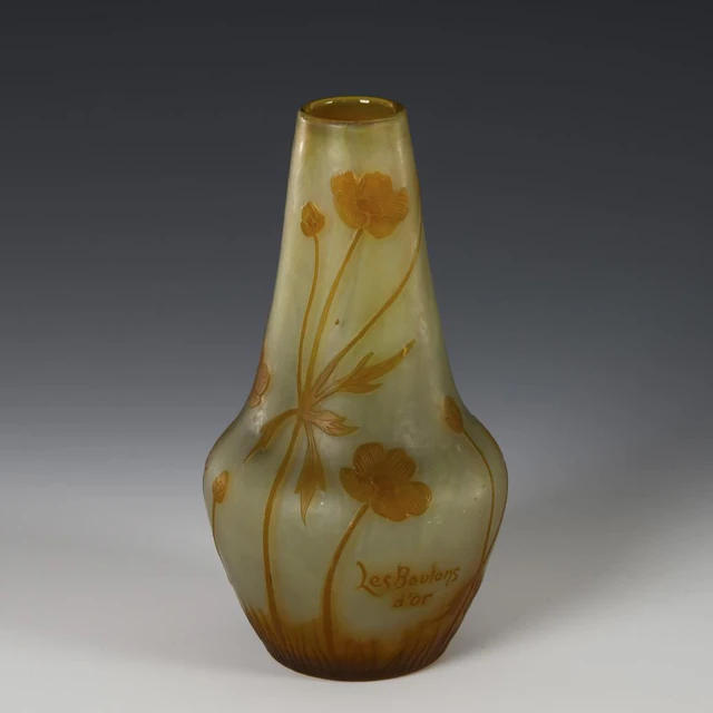 Art Nouveau vase with buttercup decoration. Cristallerie de Pantin.