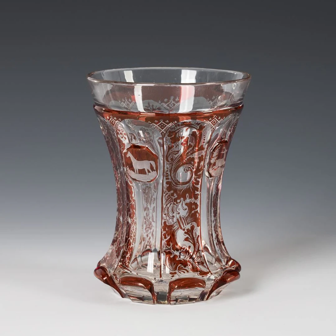 Biedermeier cup with hunting motifs.