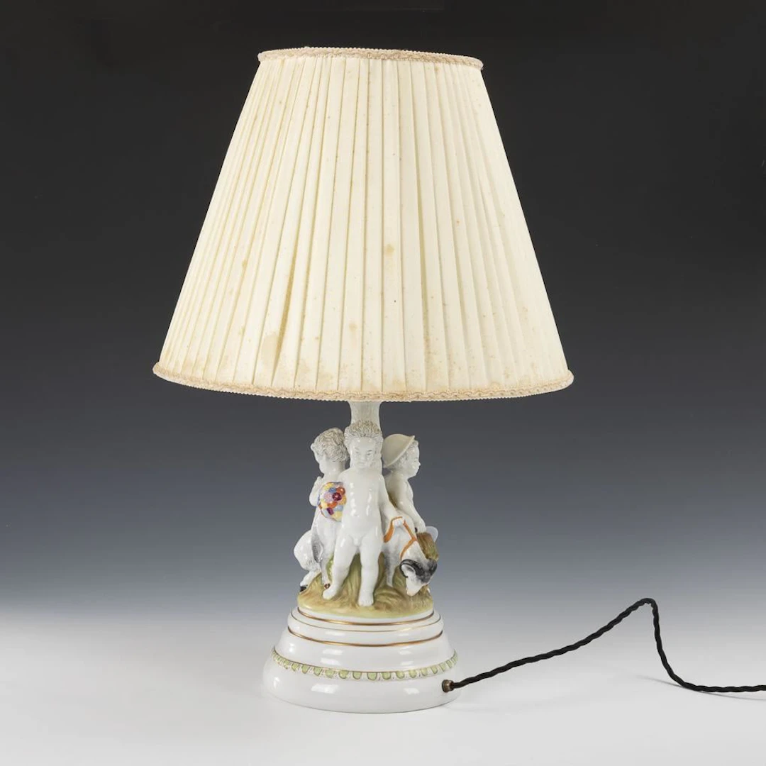 Figurative Art Nouveau lamp "Spring and Summer". Fraureuth.