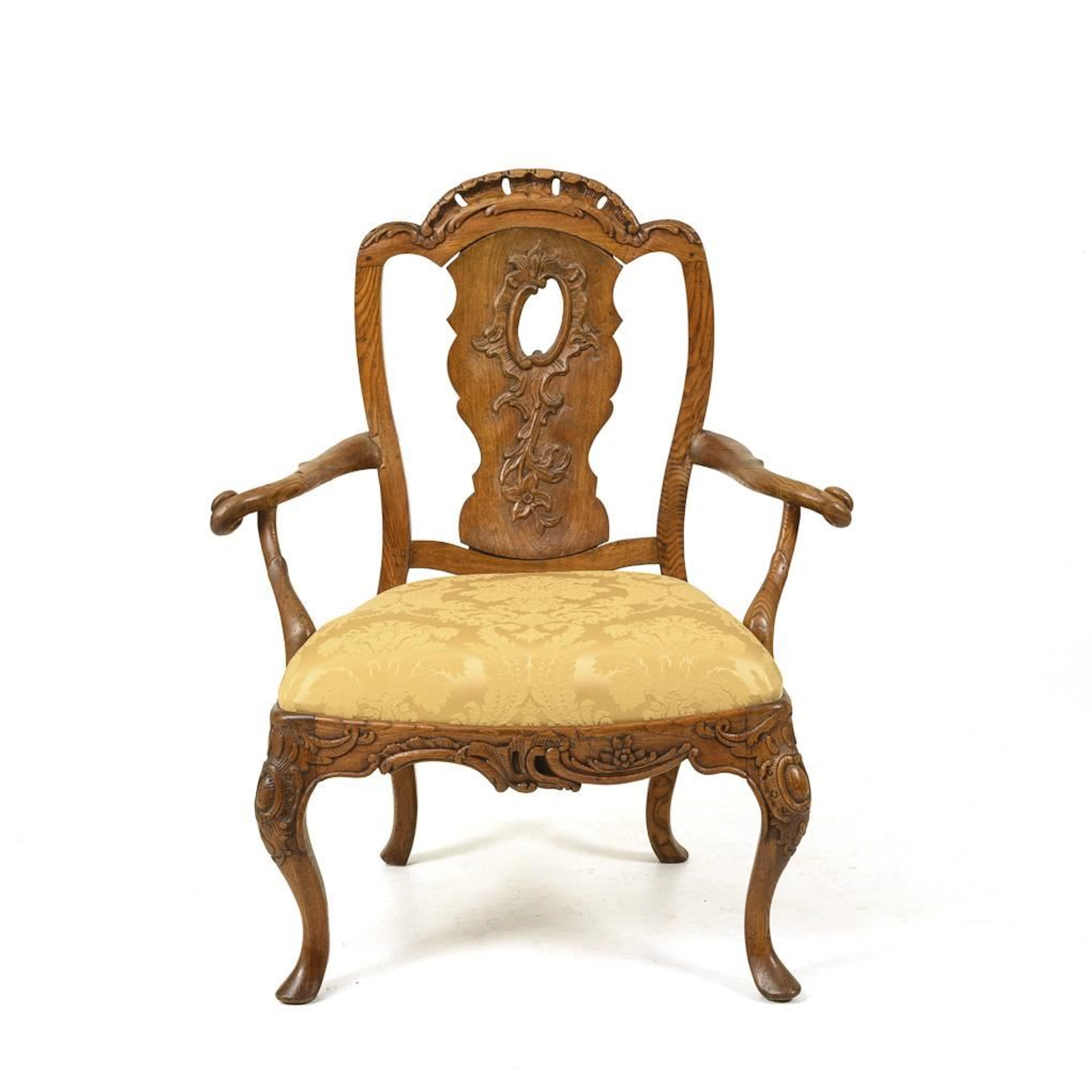 Baroque-style armchair.
