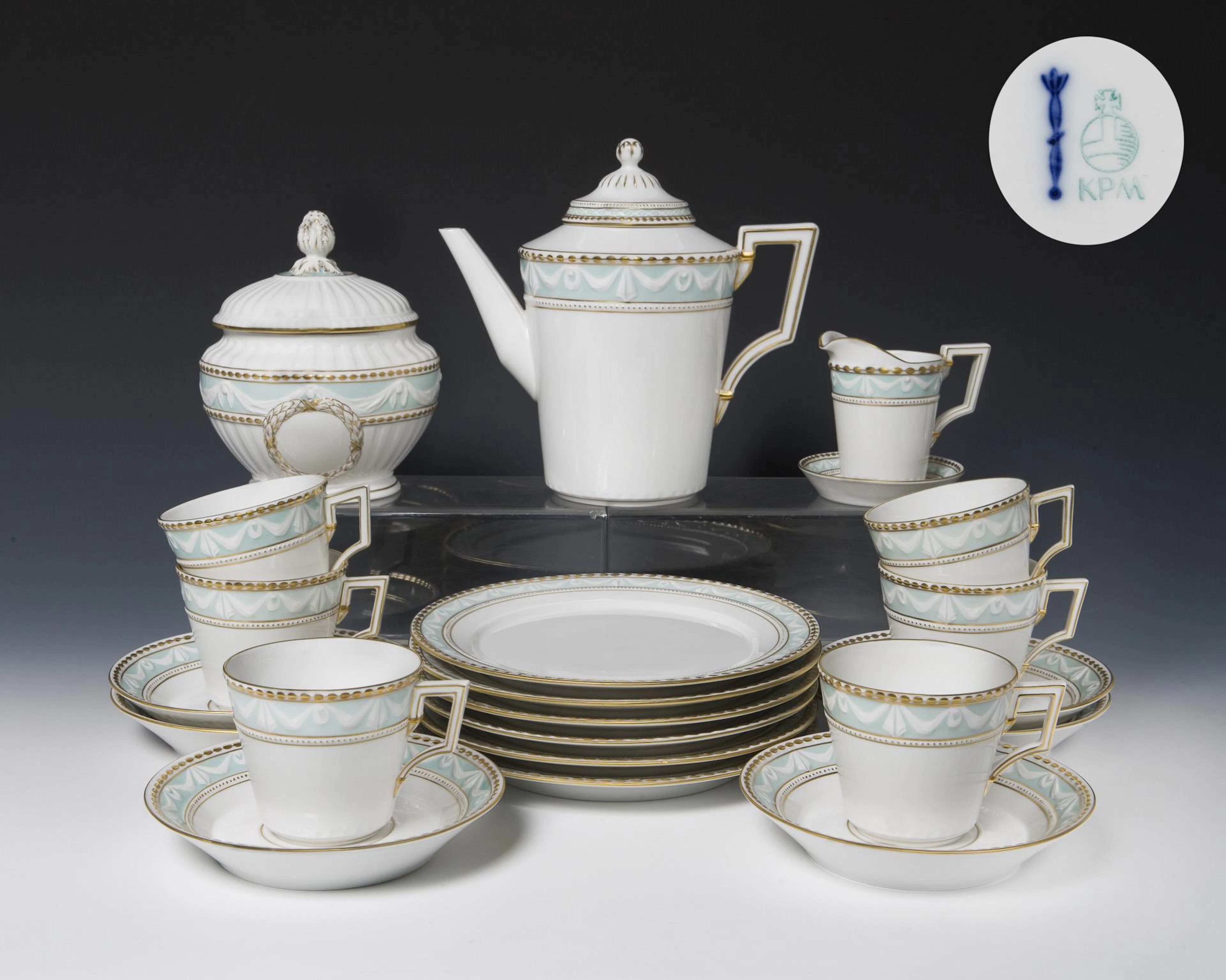 22-piece coffee service. KPM Berlin.