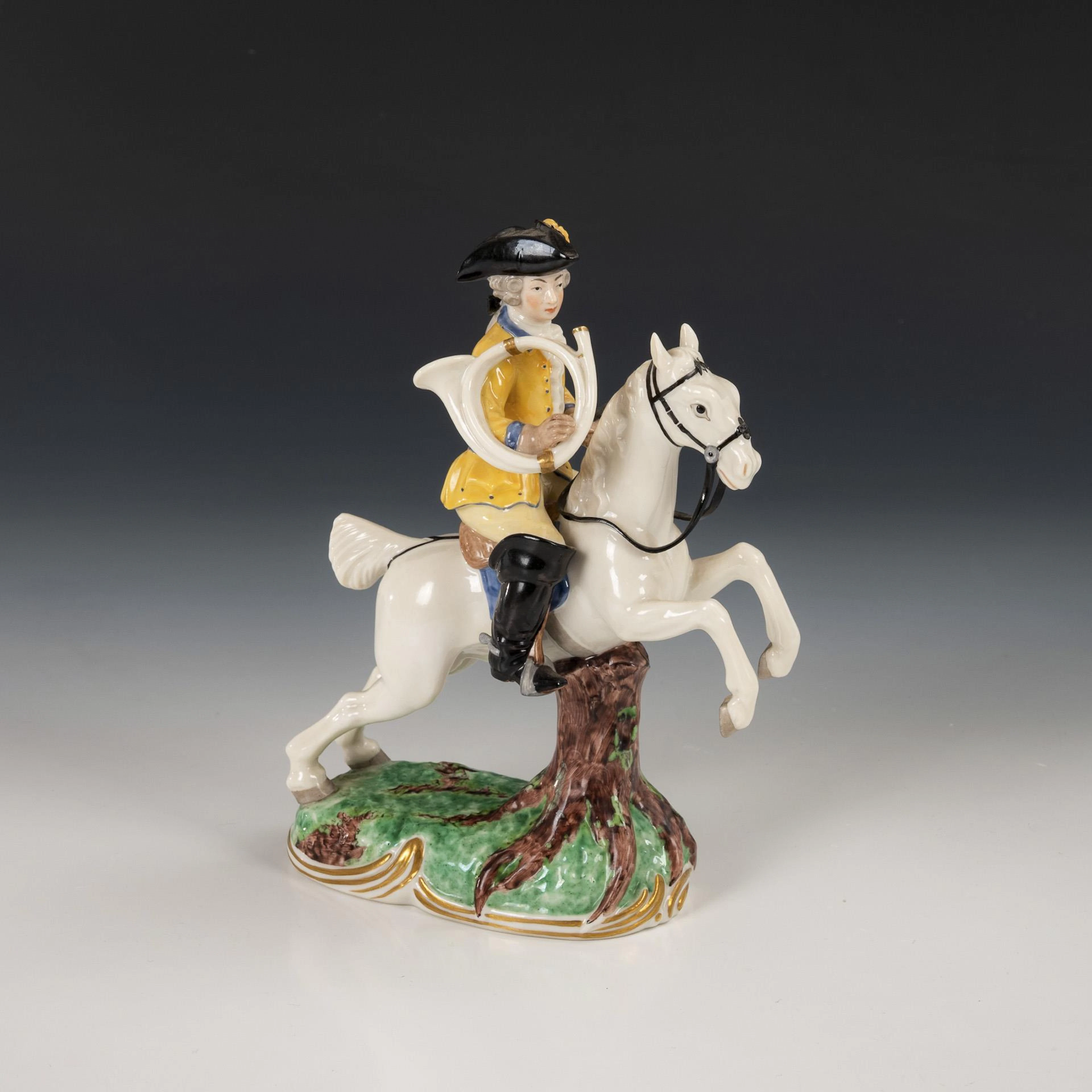 Hunting rider with hunting horn. Nymphenburg / Old Frankenthal.