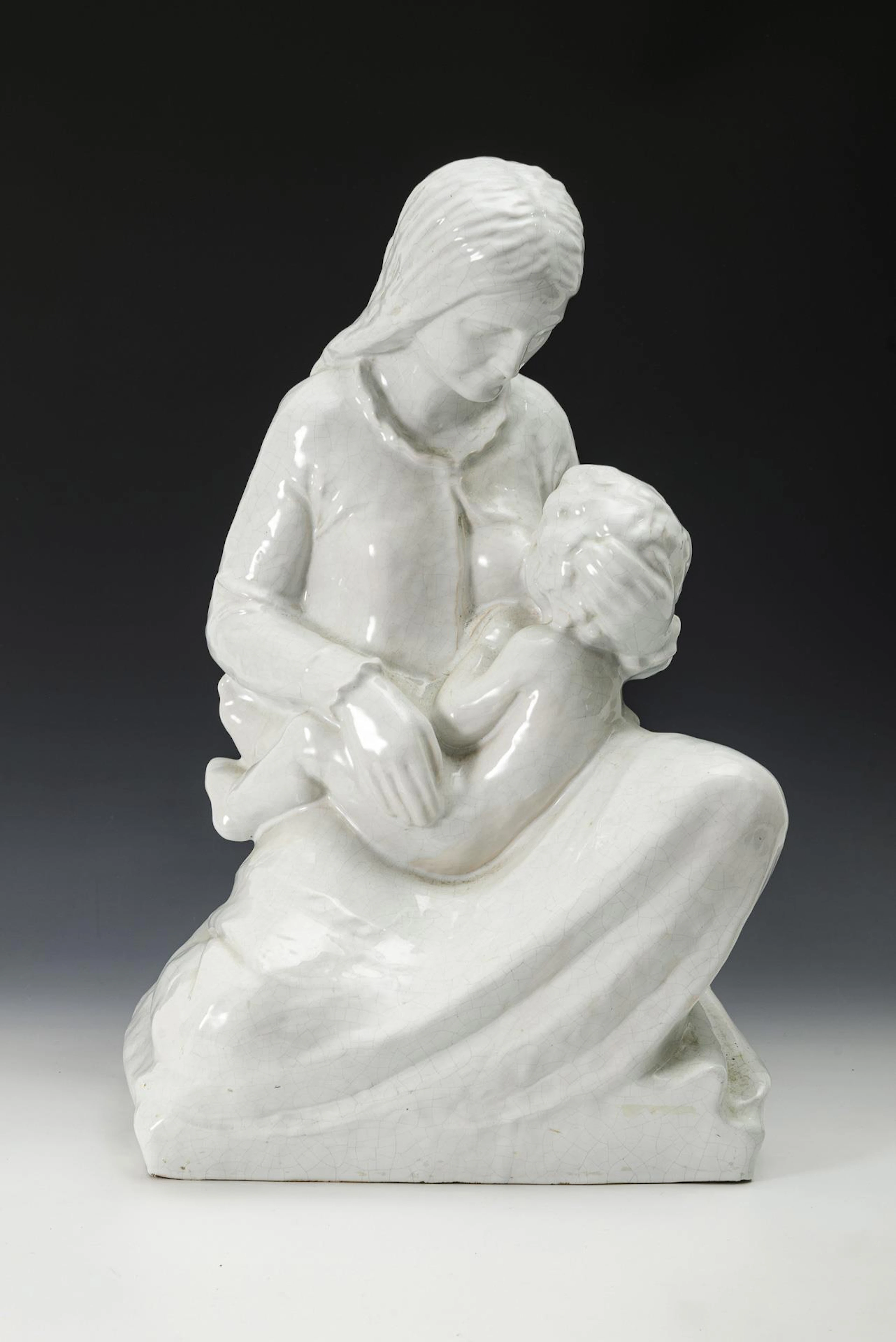 Large Art Nouveau figurine group "Mother with child".