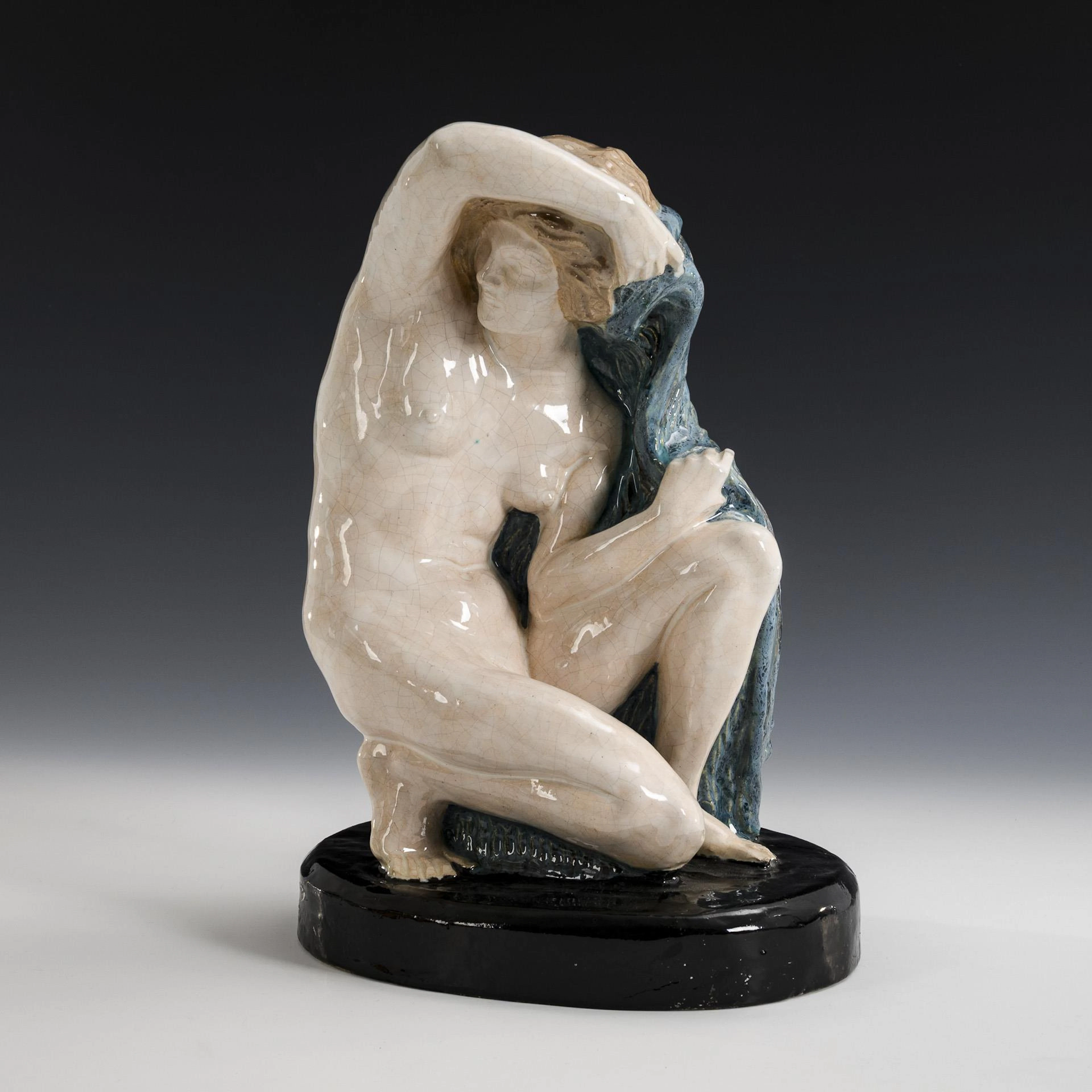 Art Nouveau female sculpture "Hockende". Ceramic workshop Biehler/Goossens