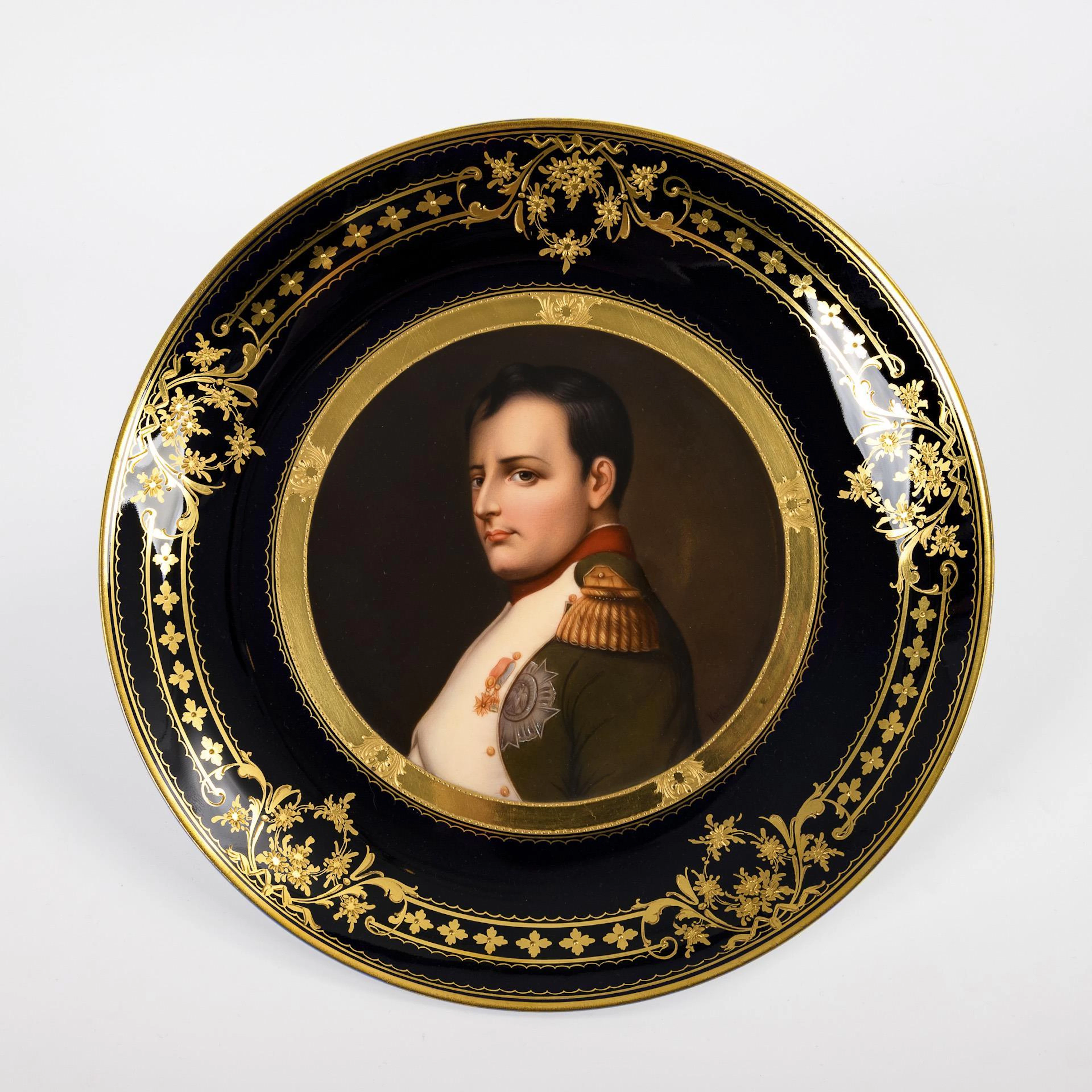 Pictorial plate in Viennese style.