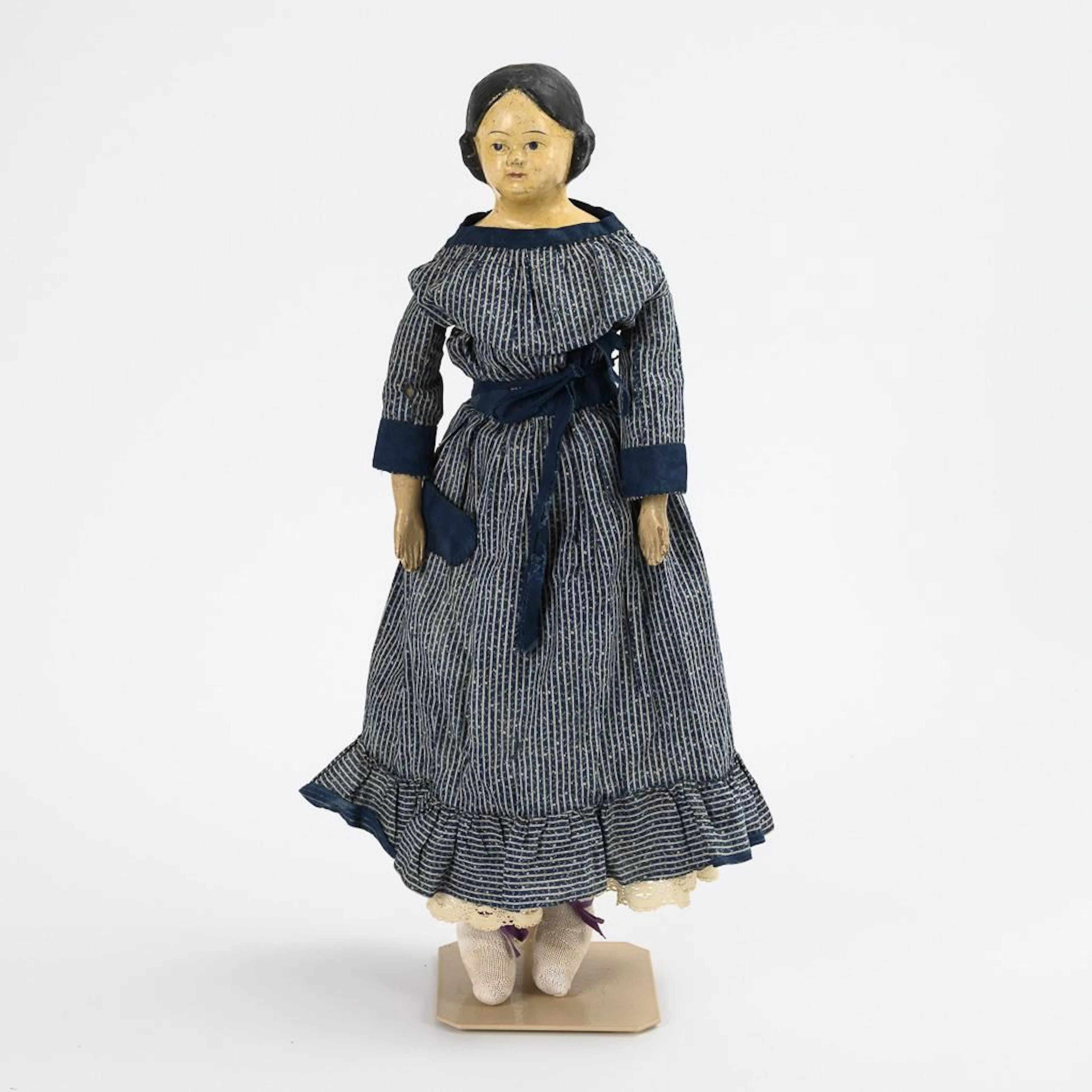Biedermeier bust doll.