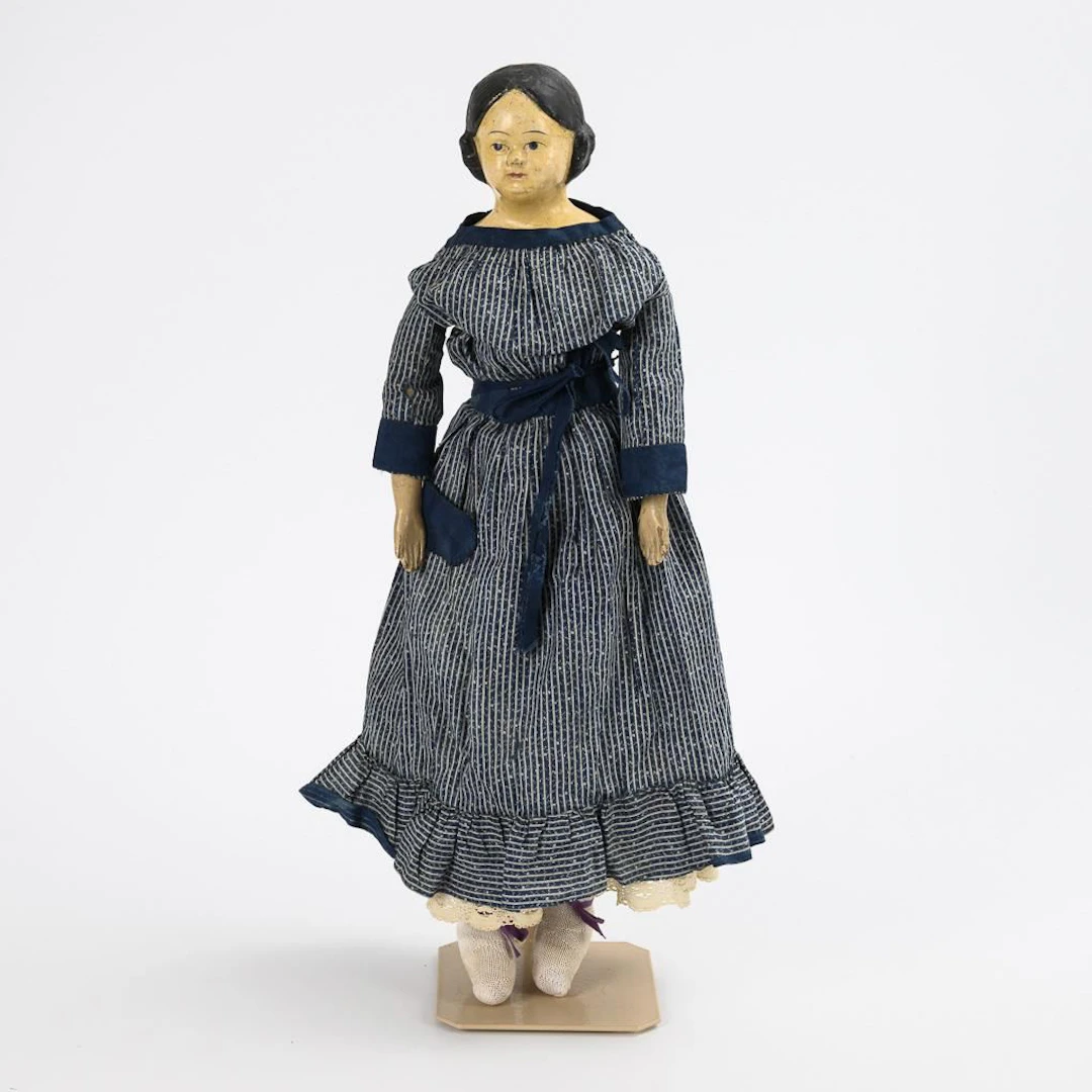 Biedermeier bust doll.