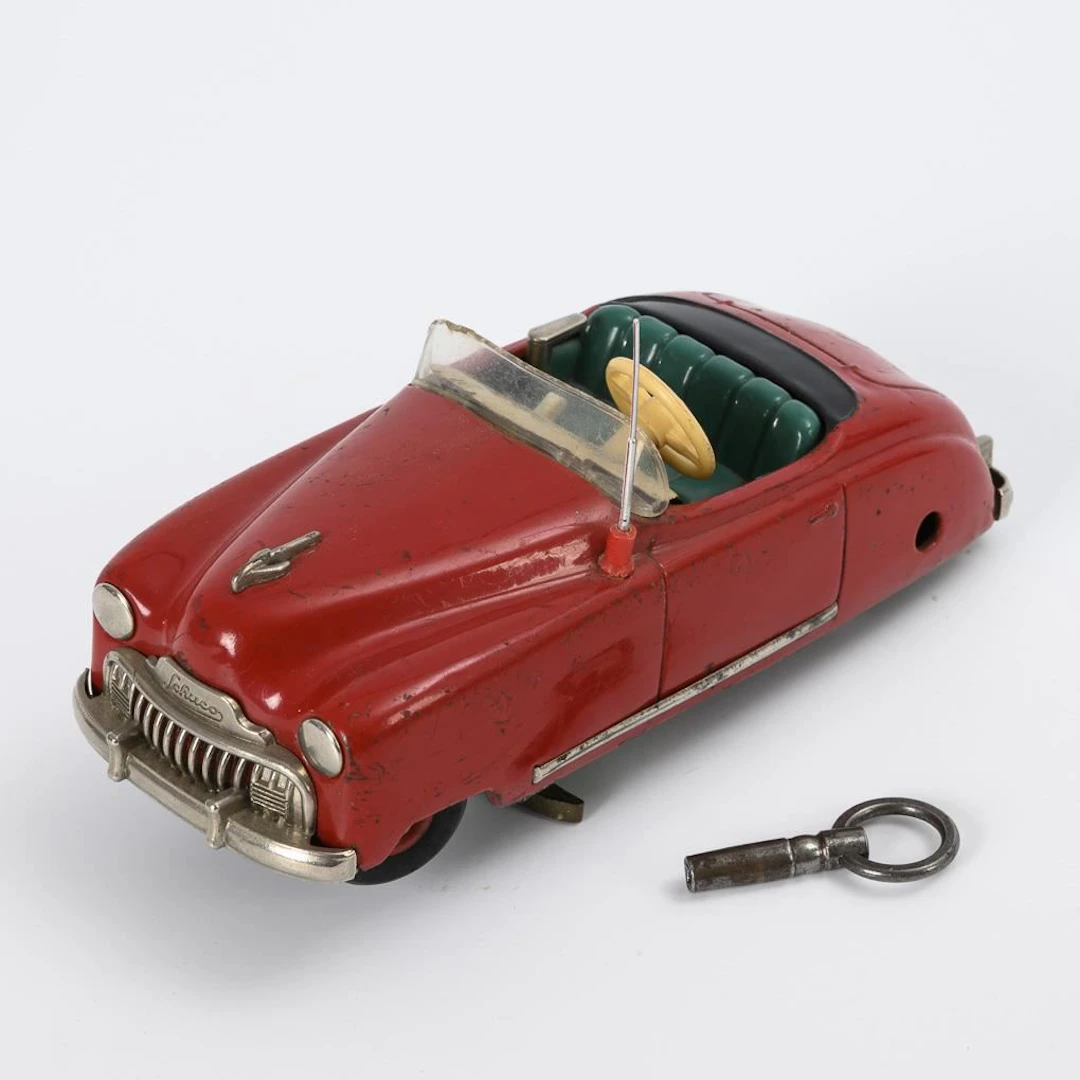 Red Radio Car "4012". Schuco.