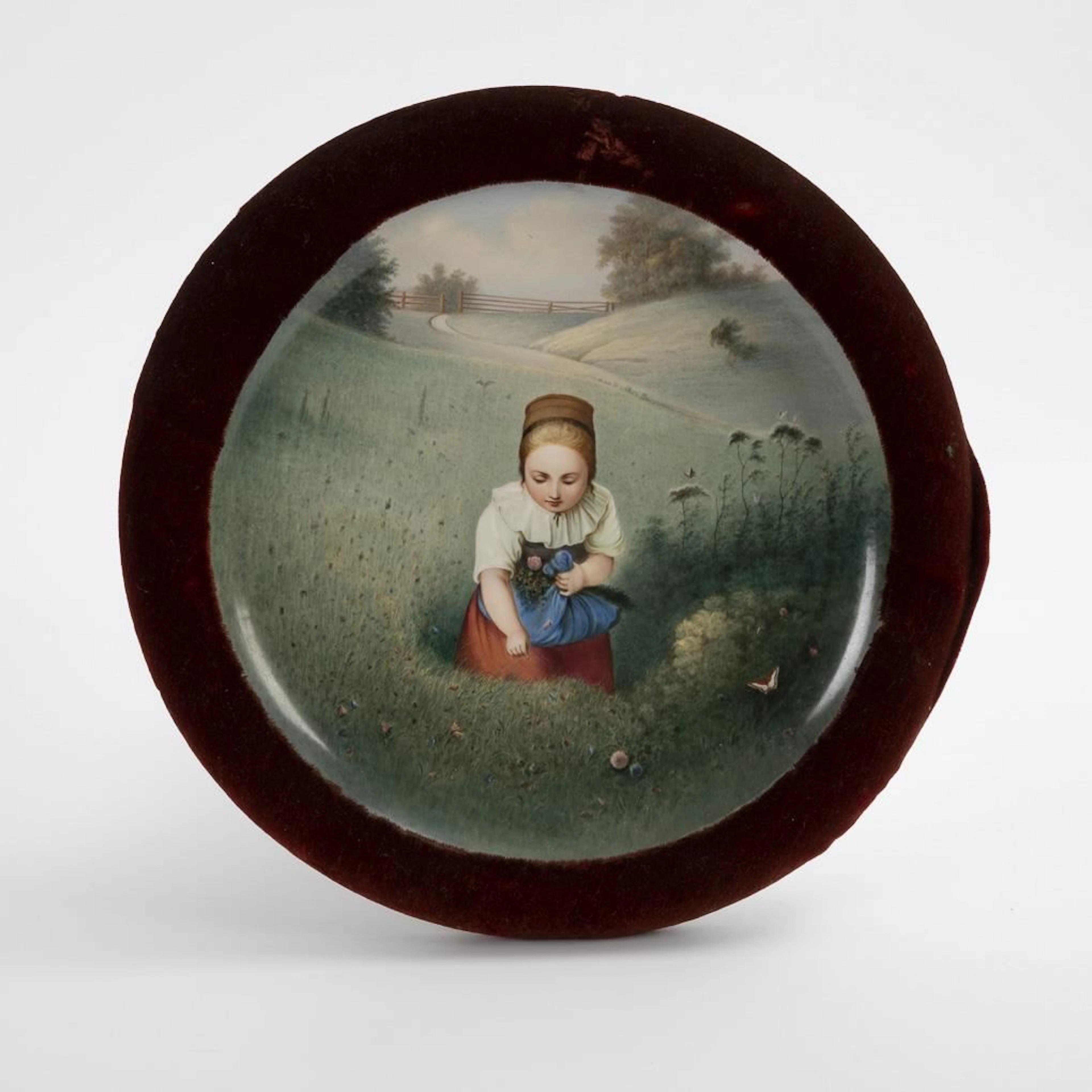 Plate with a children's motif. Helena Wolfsohn.