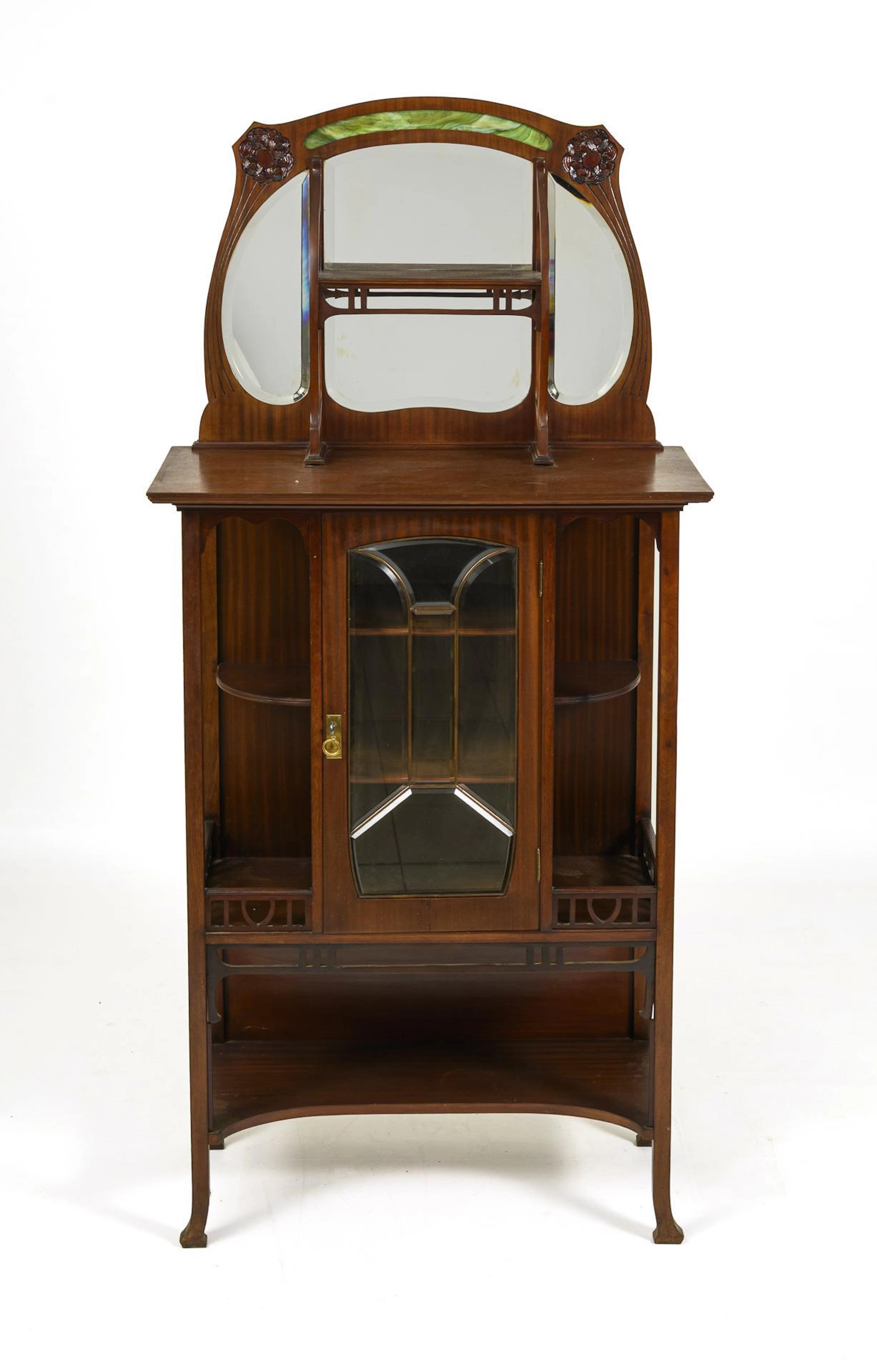Art Nouveau top-mounted vertico.