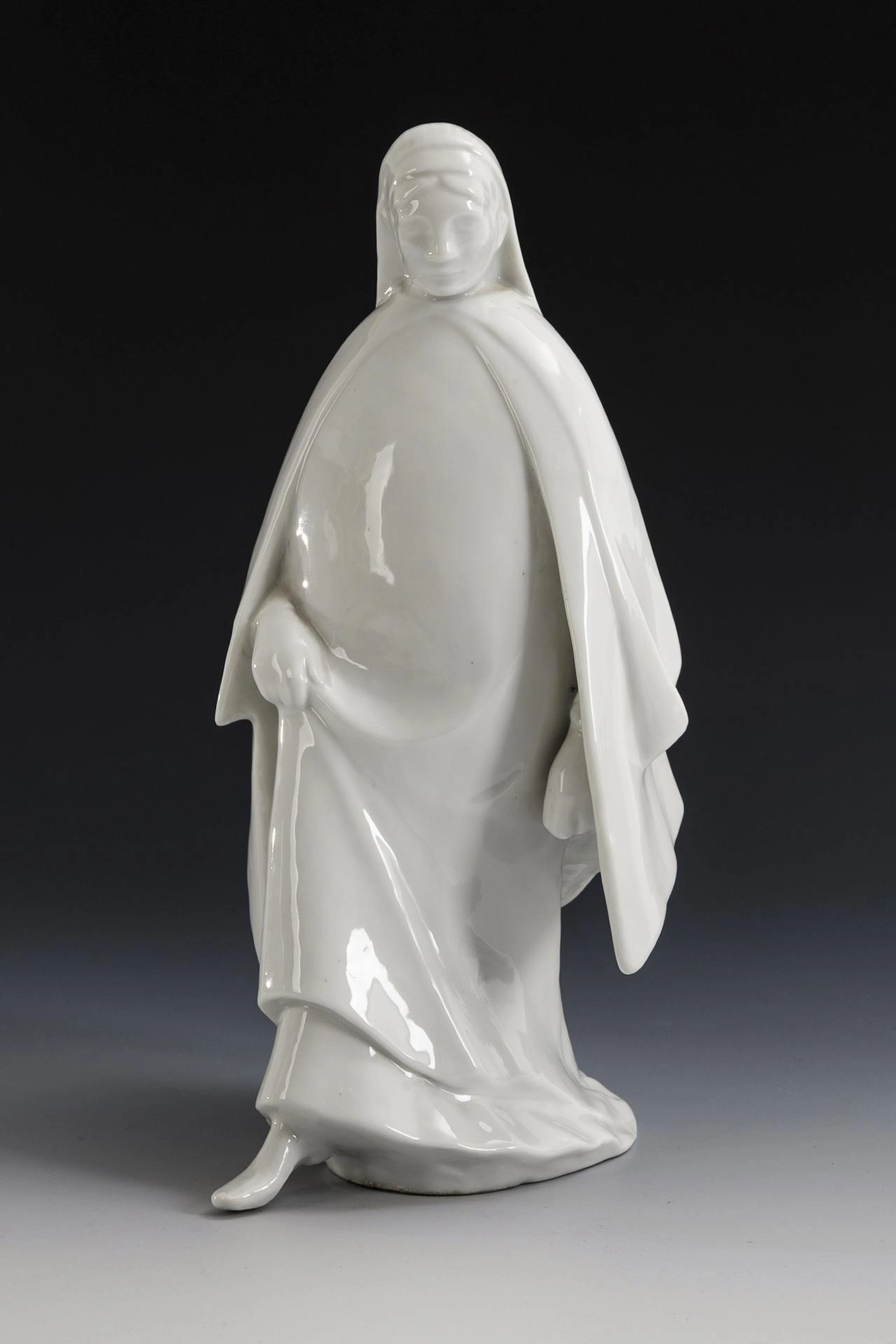 "Striding lady". Schwarzburger Werkstätten.