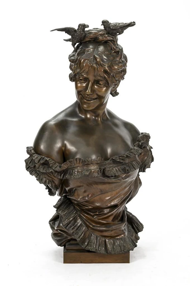 REYNÉS, REYNÉS, Large Art Nouveau bronze bust of a woman with birds