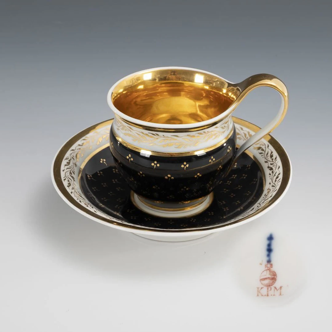 Biedermeier display cup. KPM Berlin.