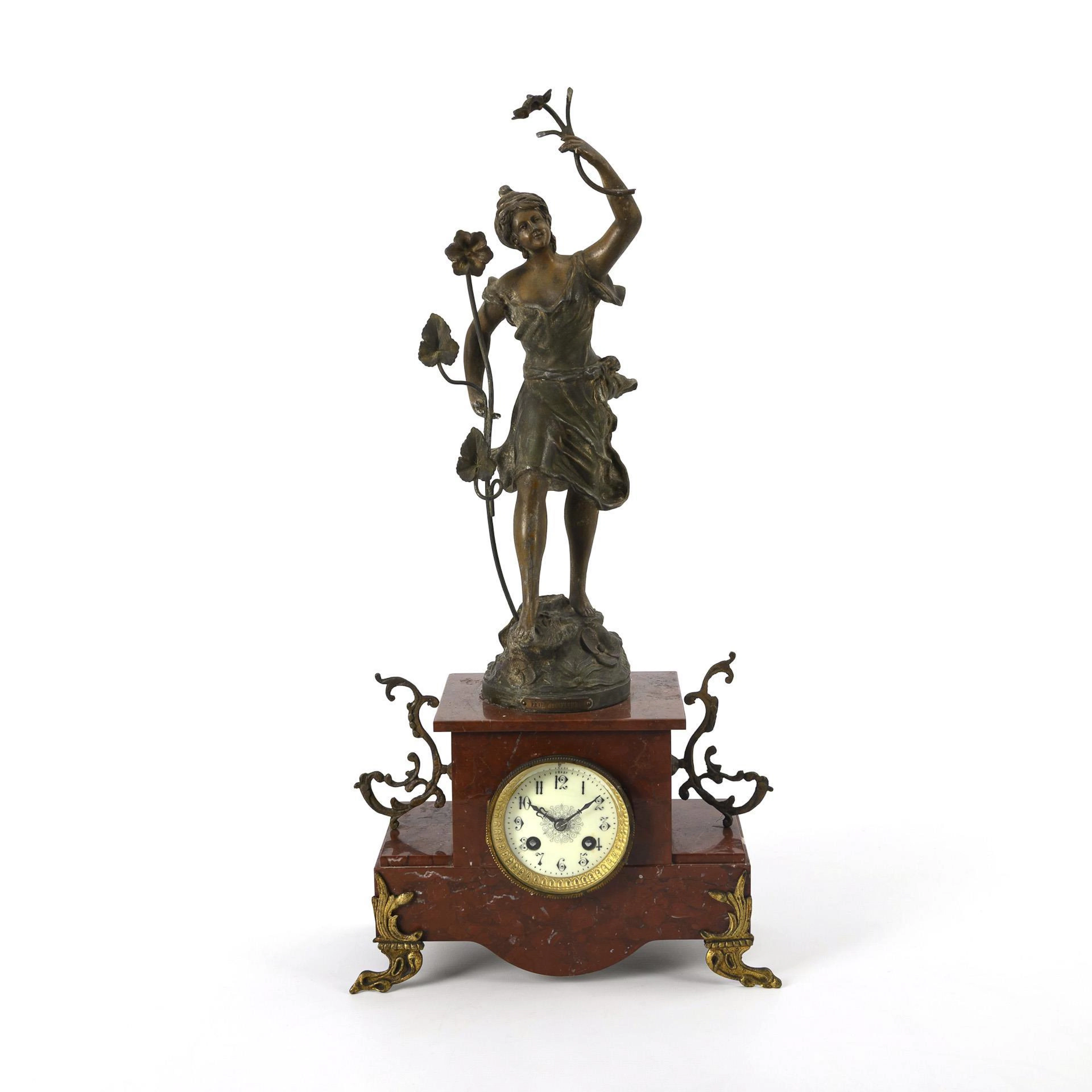 Art Nouveau pendulum with female figure "Fête des Fleurs".