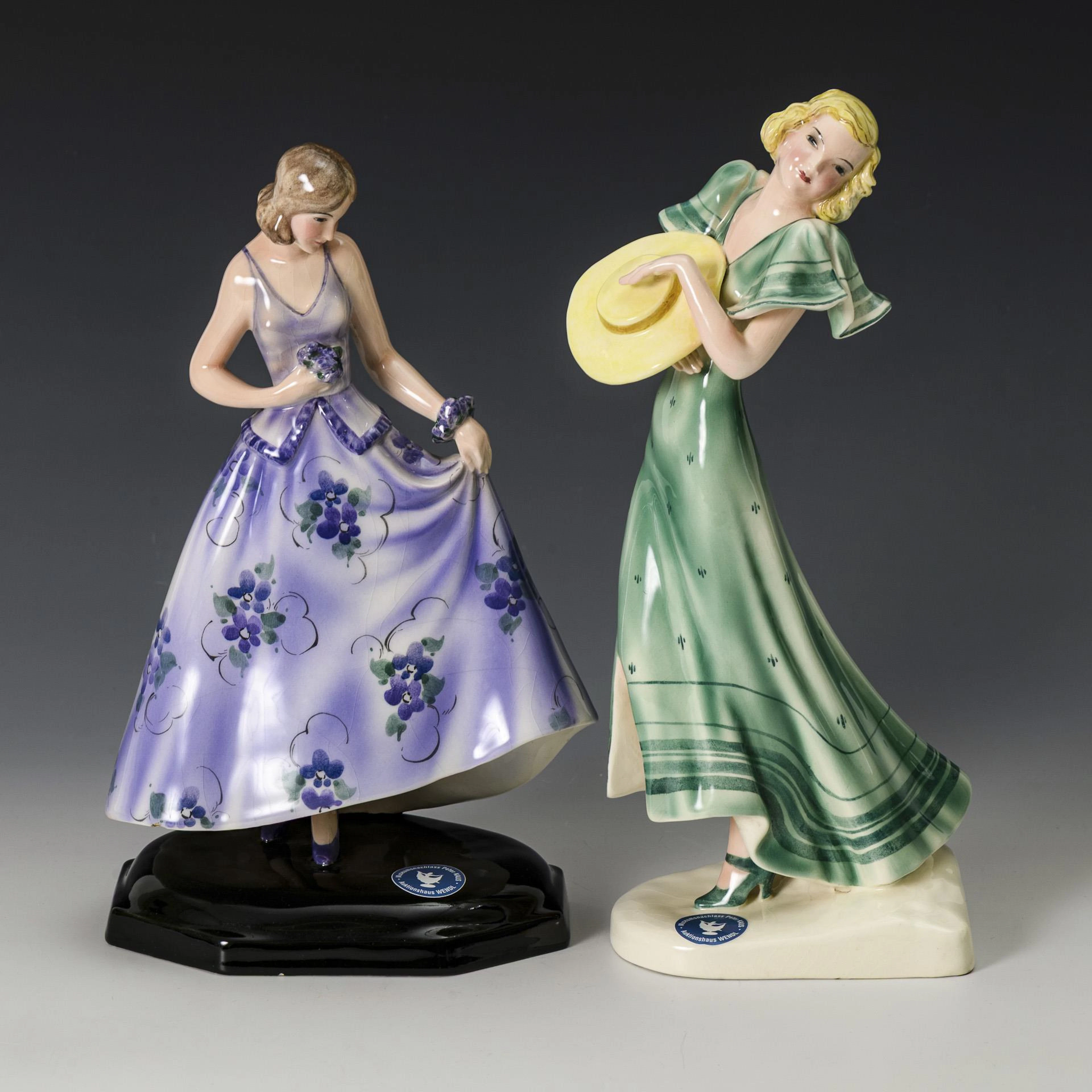 2 art deco fashion ladies. Vienna manufactory Friedrich Goldscheider.