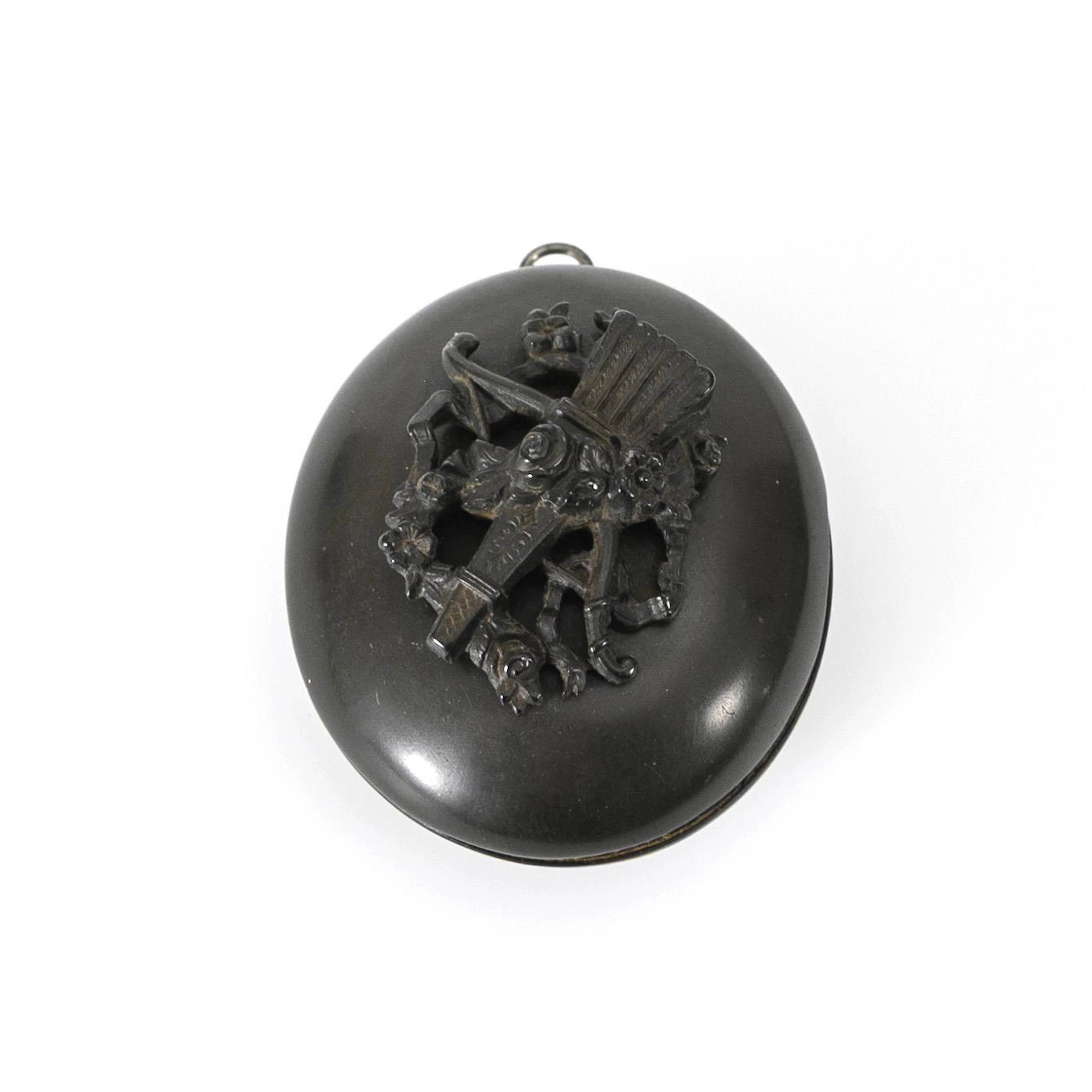 Medallion with romantic decoration.