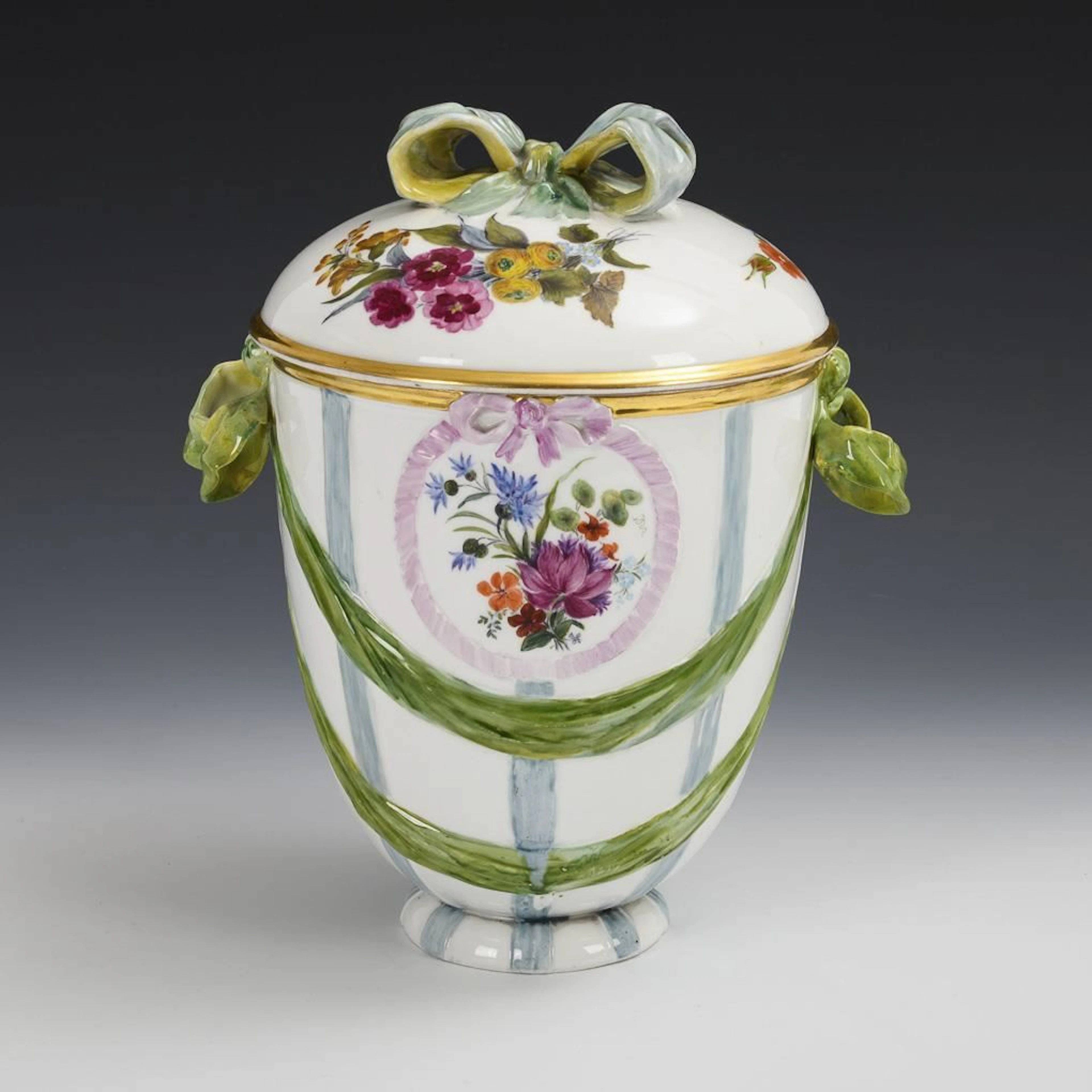 Lidded vase with floral painting. KPM Berlin.