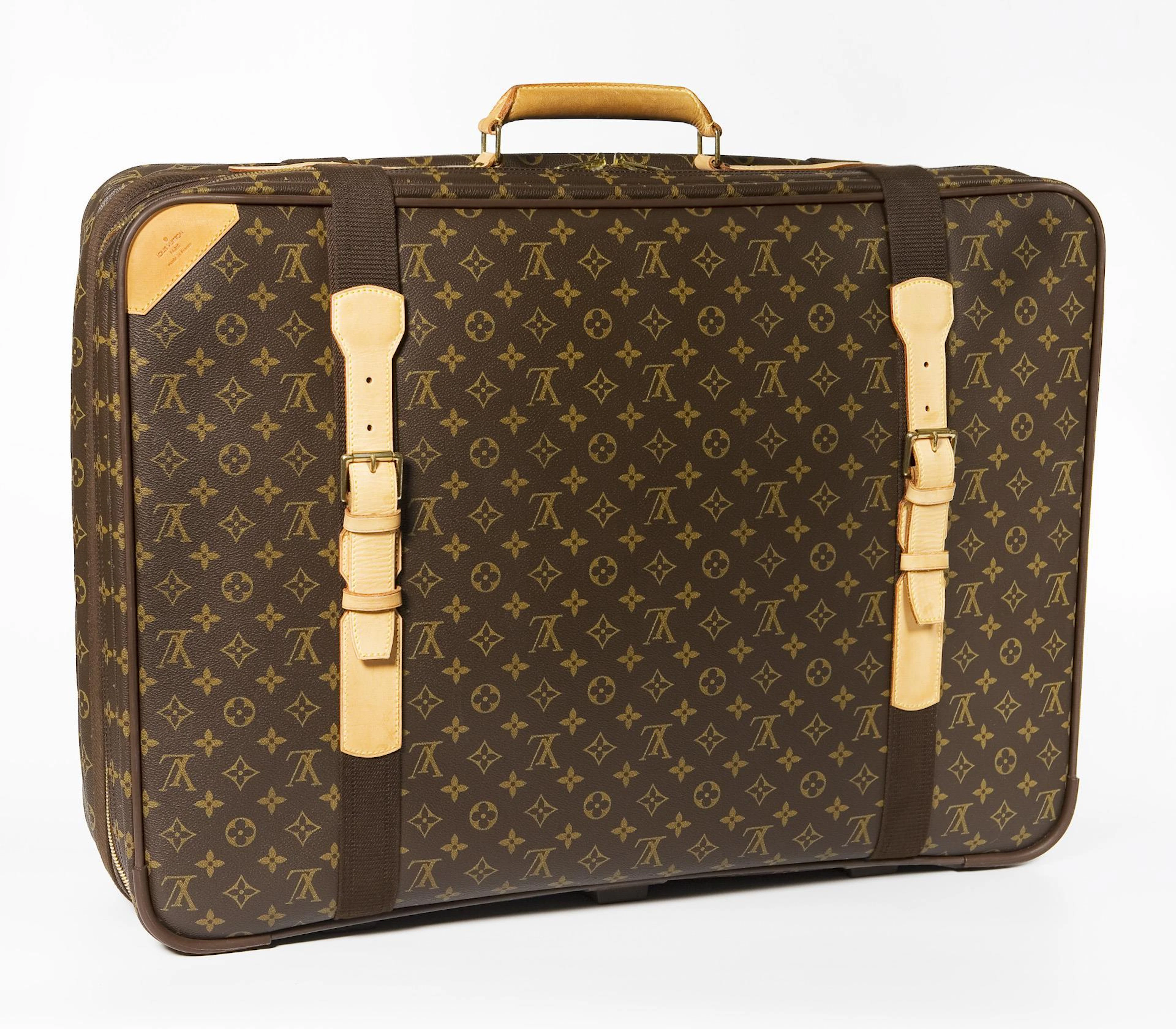 Louis Vuitton travel suitcase: Satellite 70.