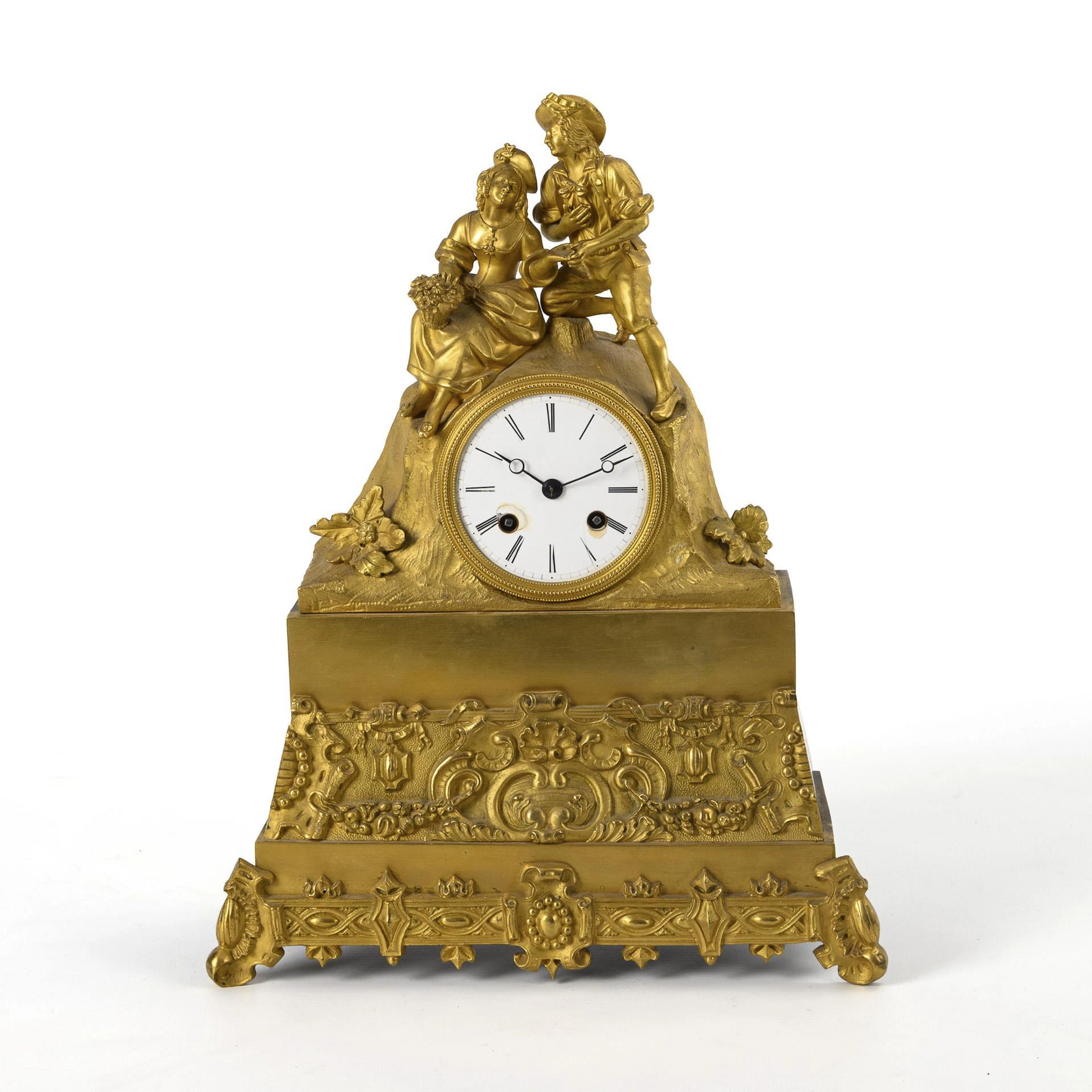 "Pendule romantique" with pair of figures. Raingo Frères, Paris.