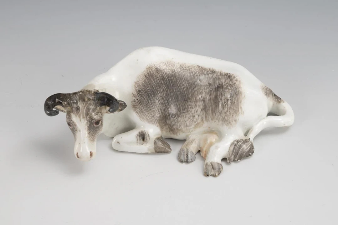 Reclining Cow. Meissen.