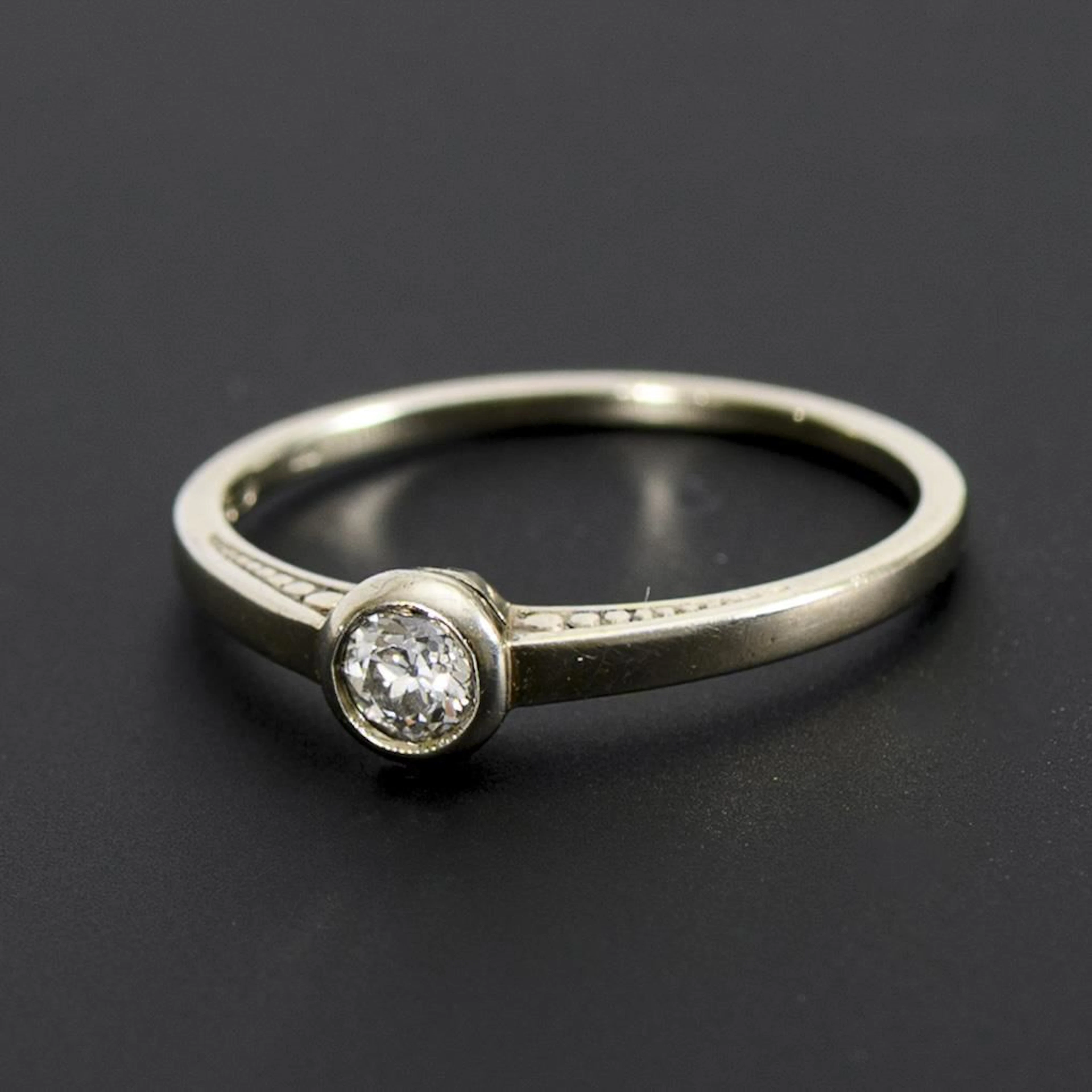 Ring with a vintage solitaire.