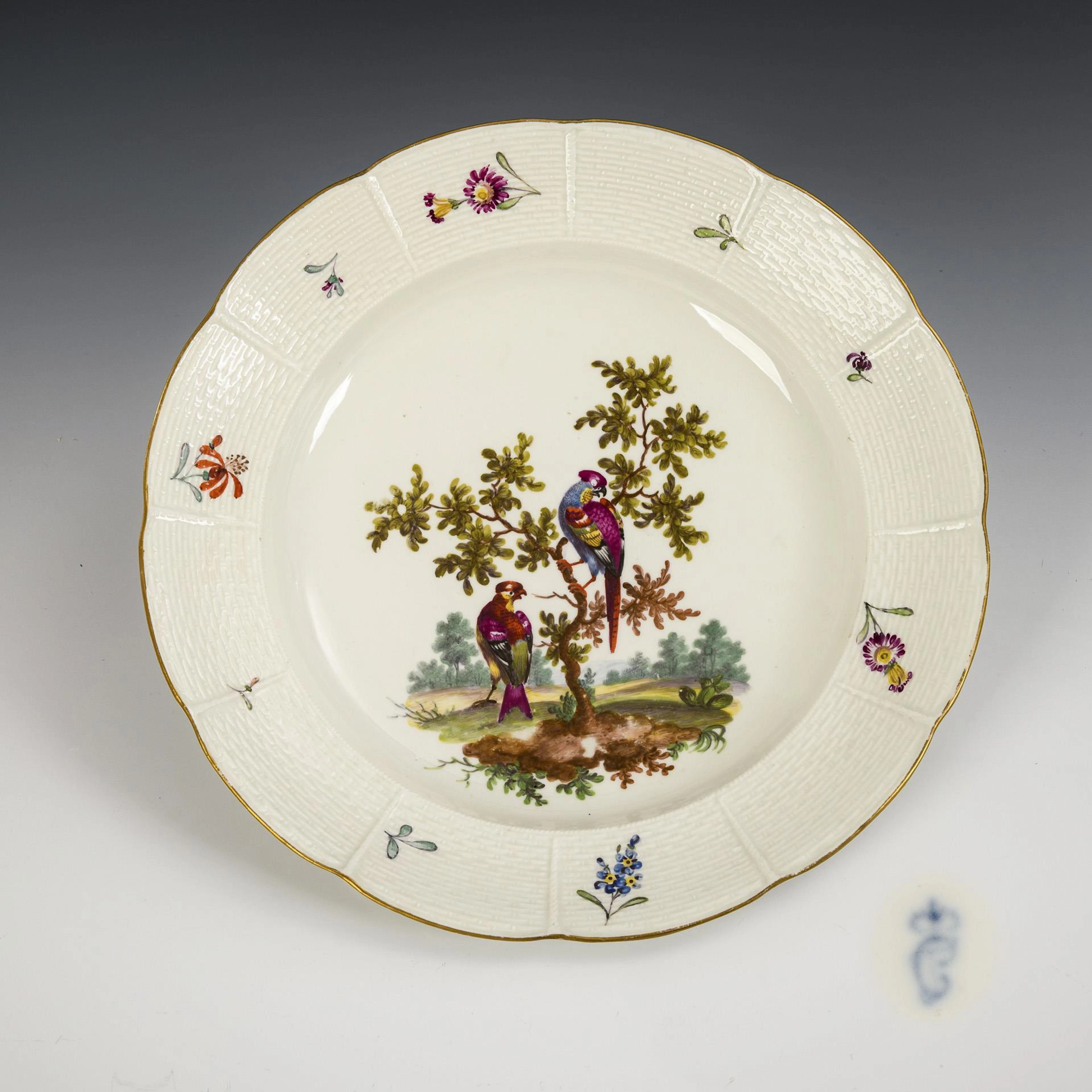 Baroque plate with bird painting. Frankenthal.