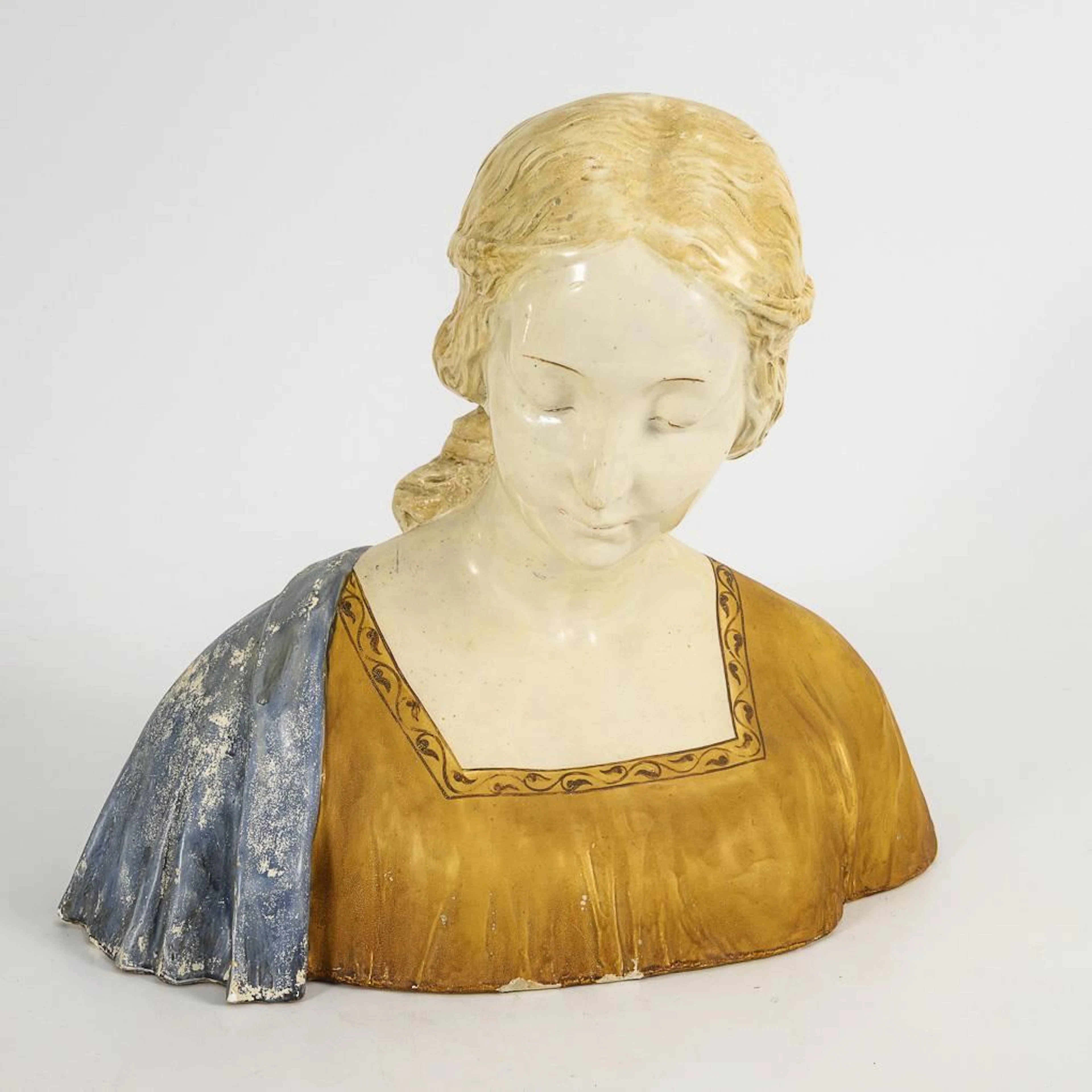 Bust of a young lady. Felix Nanny, Munich.