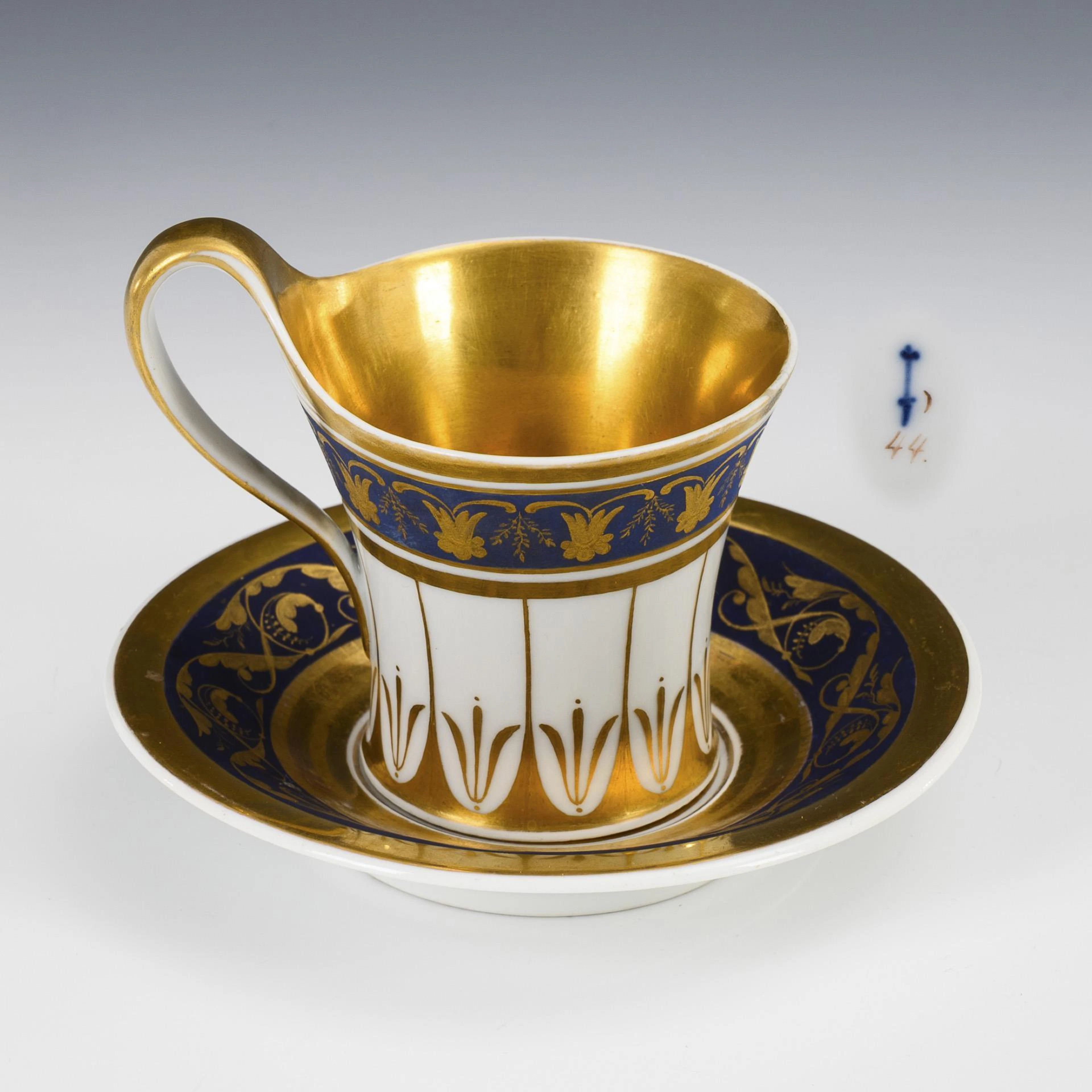 Biedermeier vitrine cup. KPM Berlin.