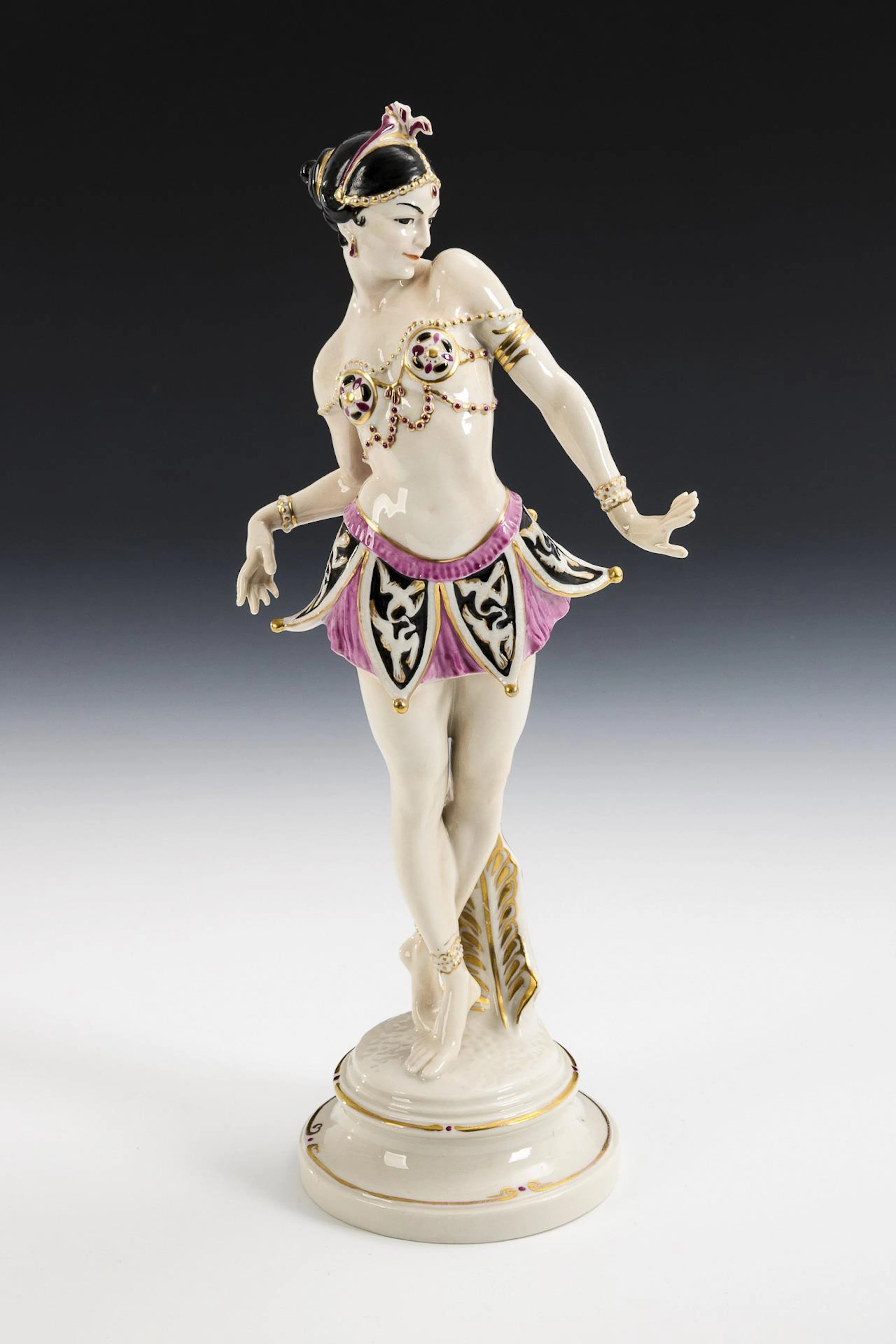 Rare Art Deco figurine: Indian dancer "Vasantasena". Schwarzburger