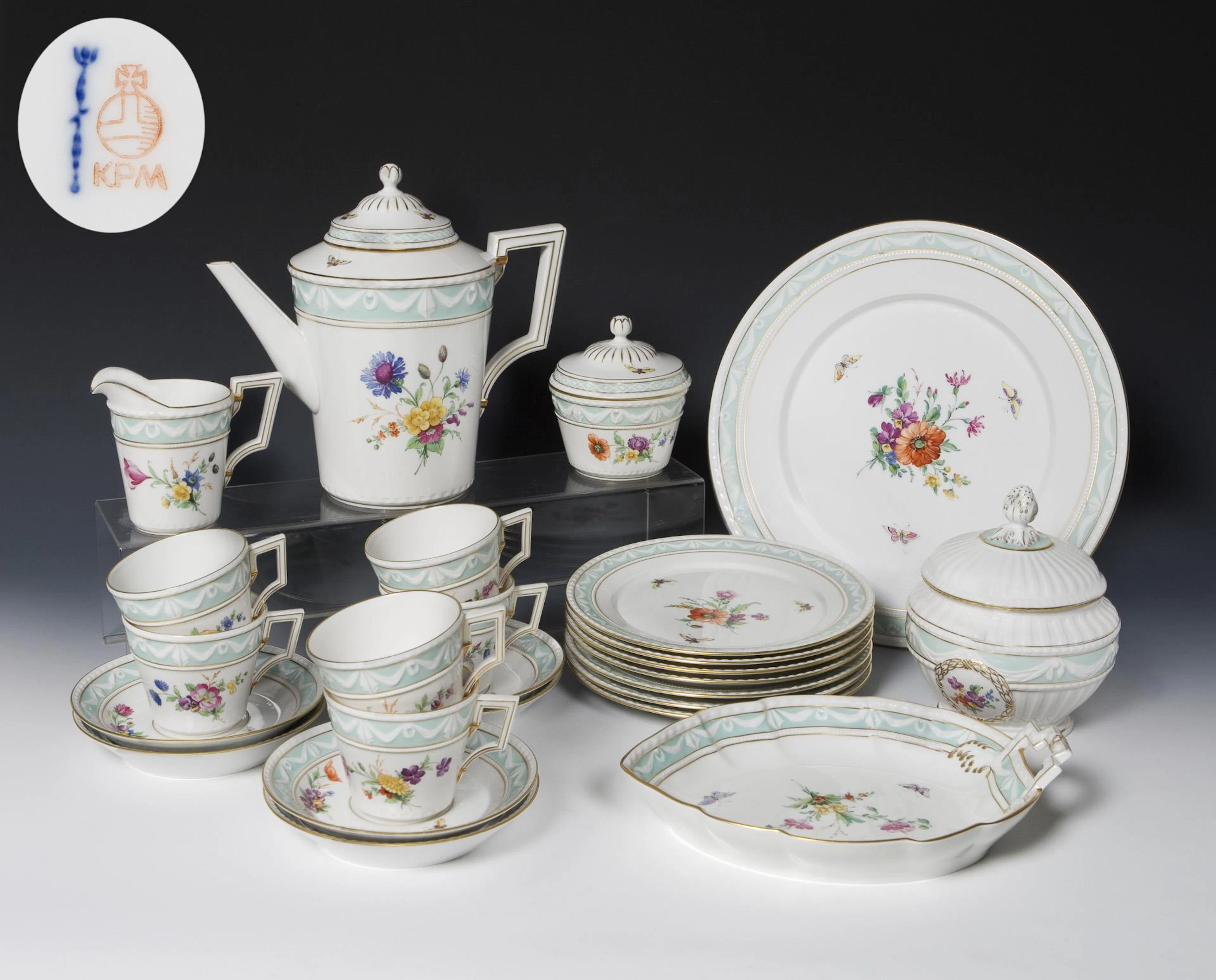 24-piece coffee service. KPM Berlin.