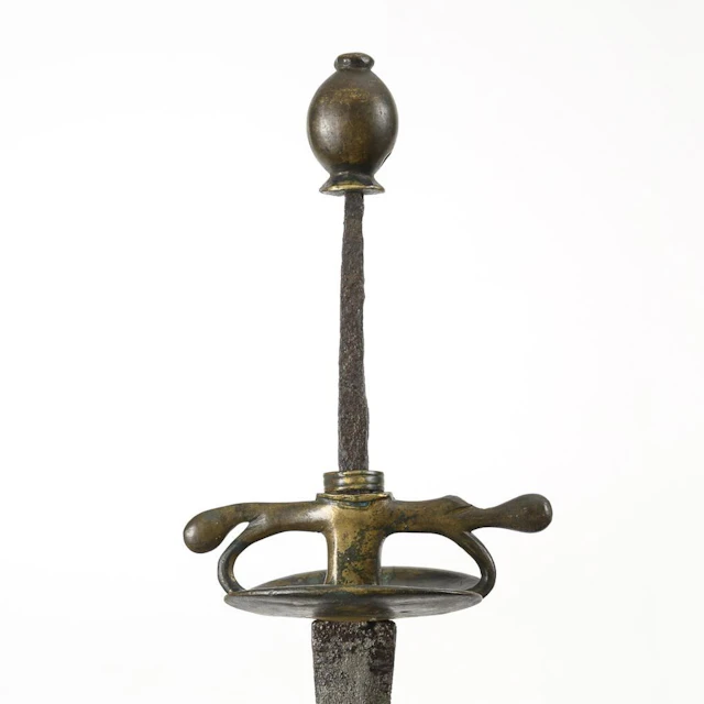 Infantry officer's saber without hilt.