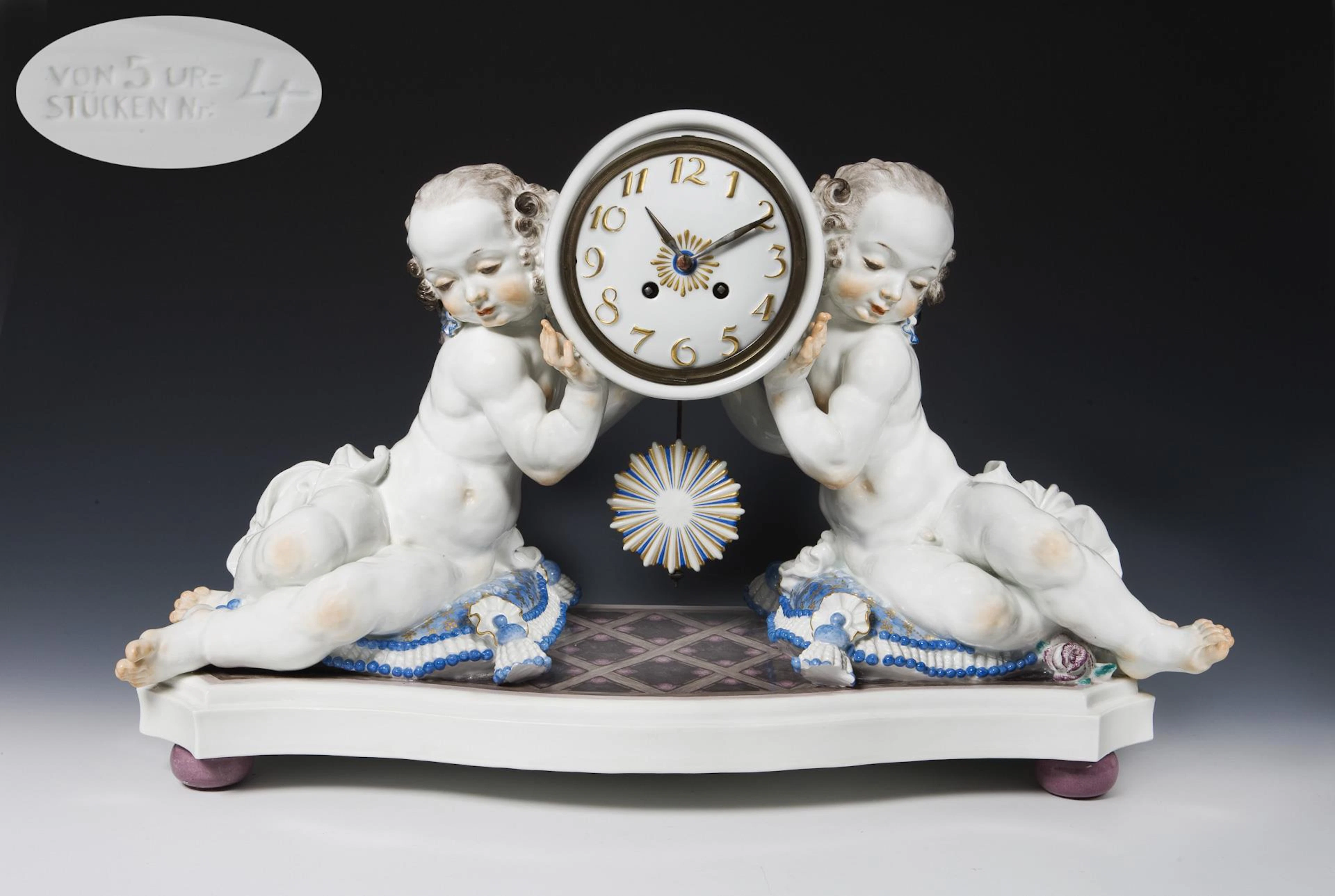 Art deco clock case with cupids. Meissen.