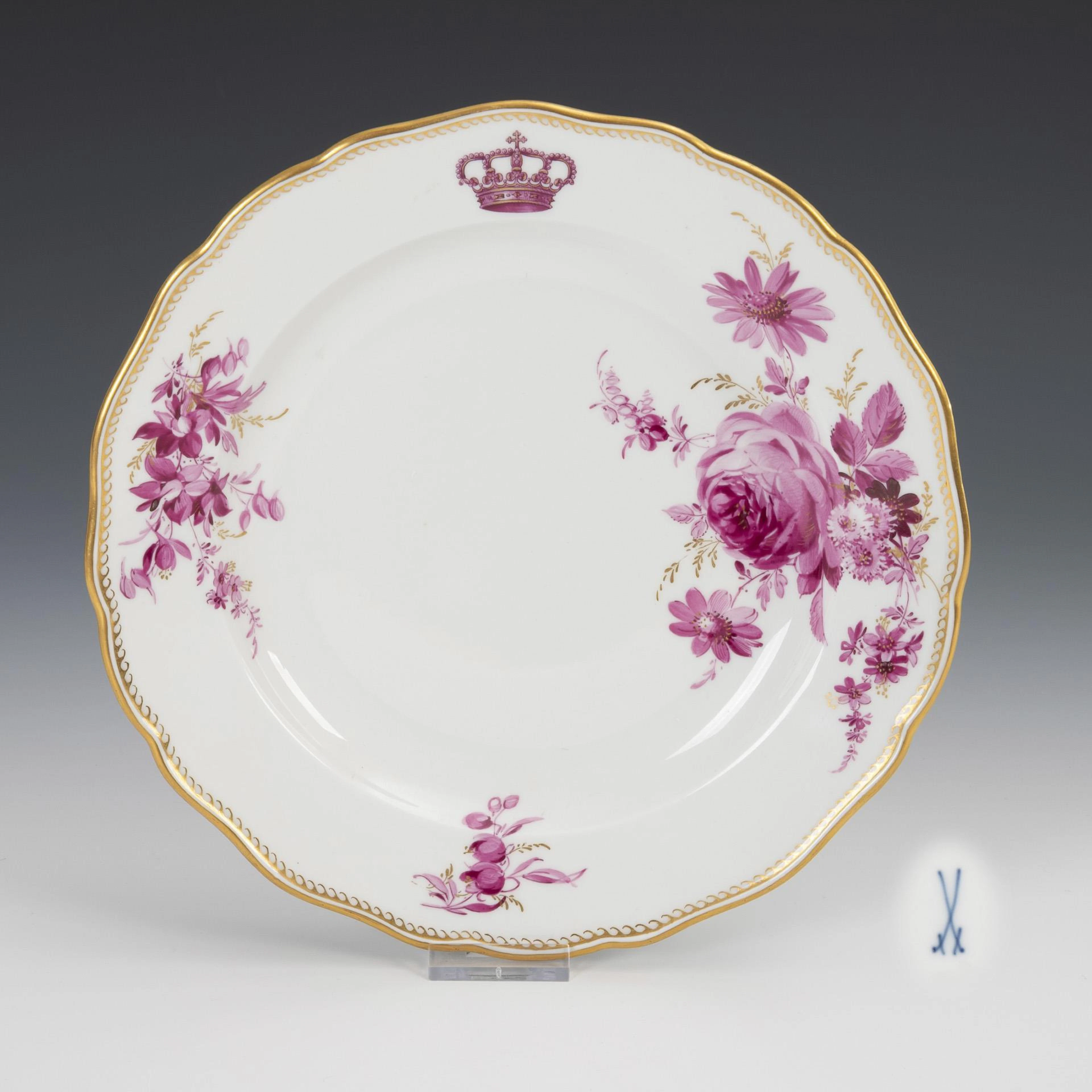 Plate with purple painting. Meissen.