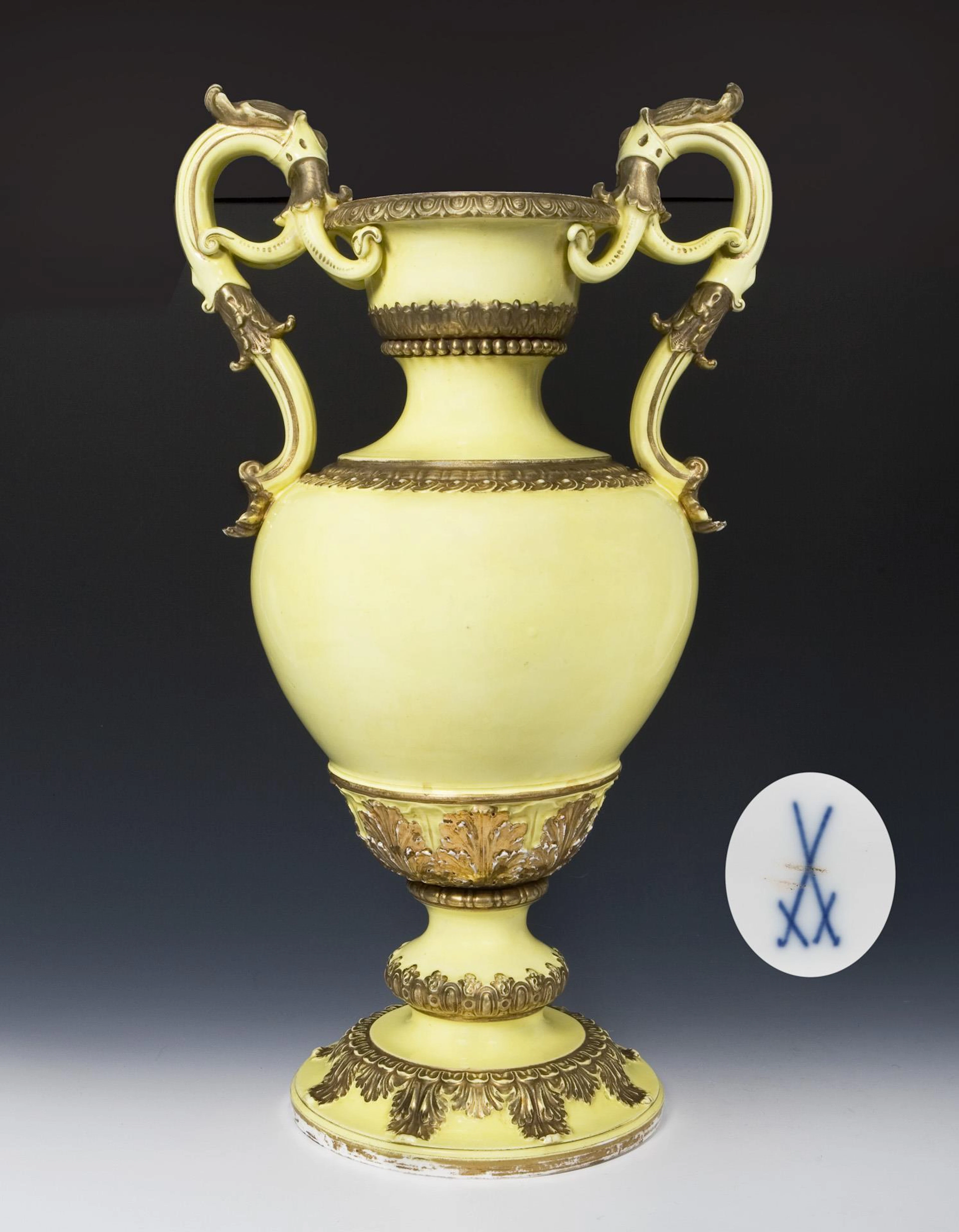 Large handled vase with lemon yellow base. Meissen.