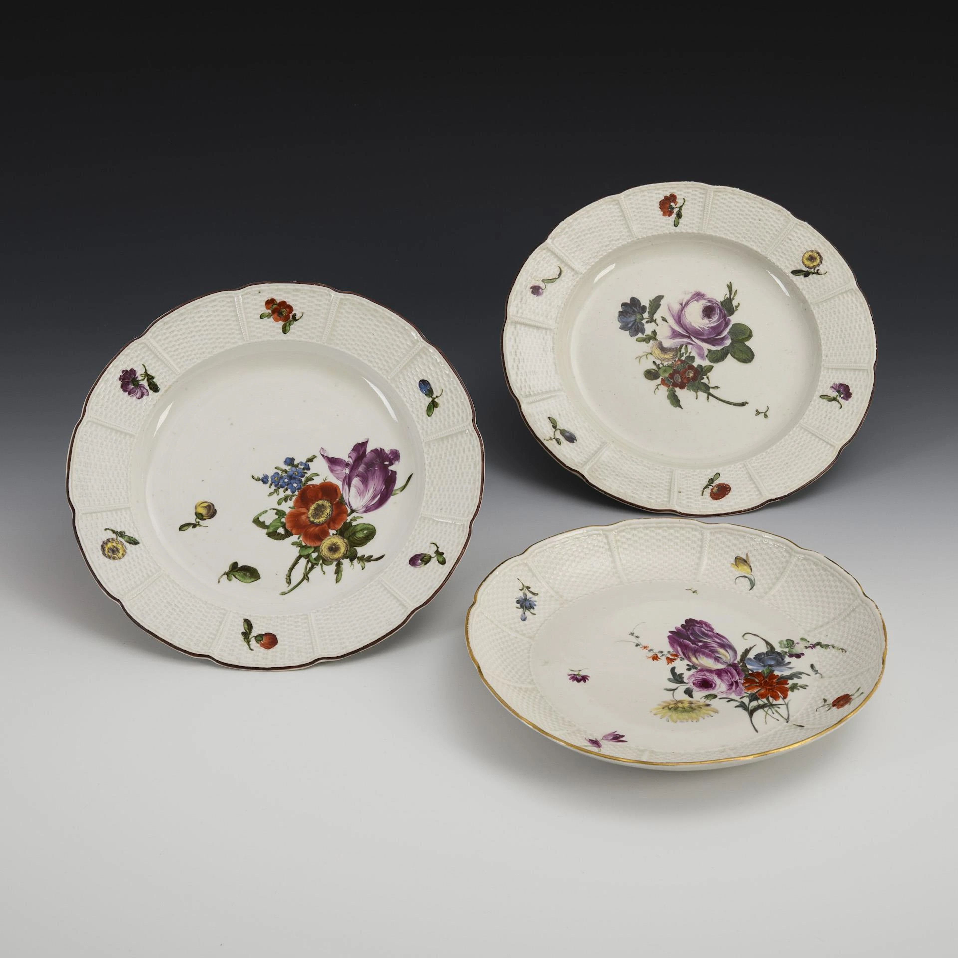 3 baroque plates with flower painting. Ludwigsburg.