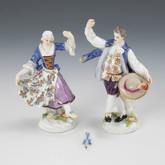 Female and male dancers. Meissen.