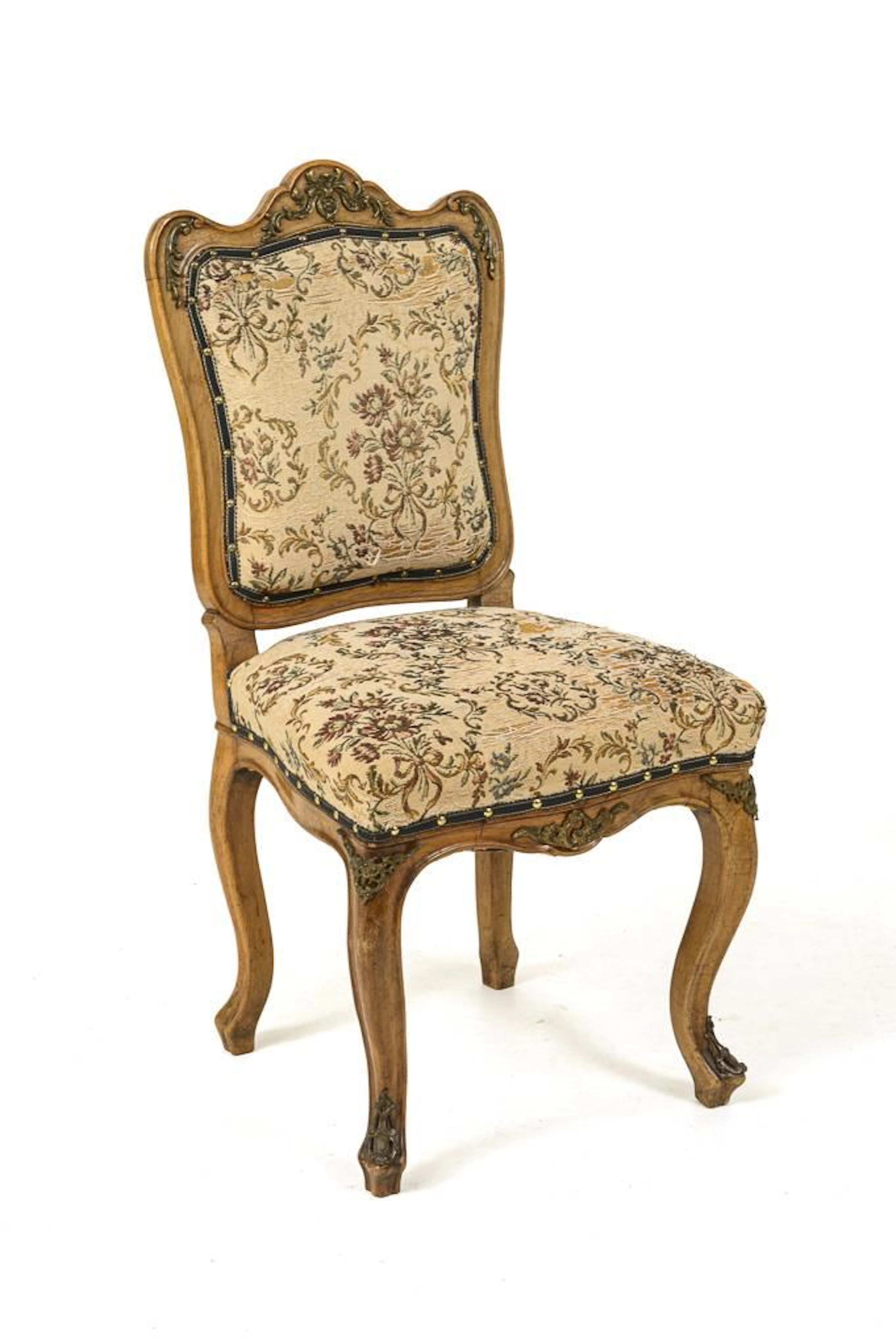 Upholstered chair in the Dresden Baroque style.