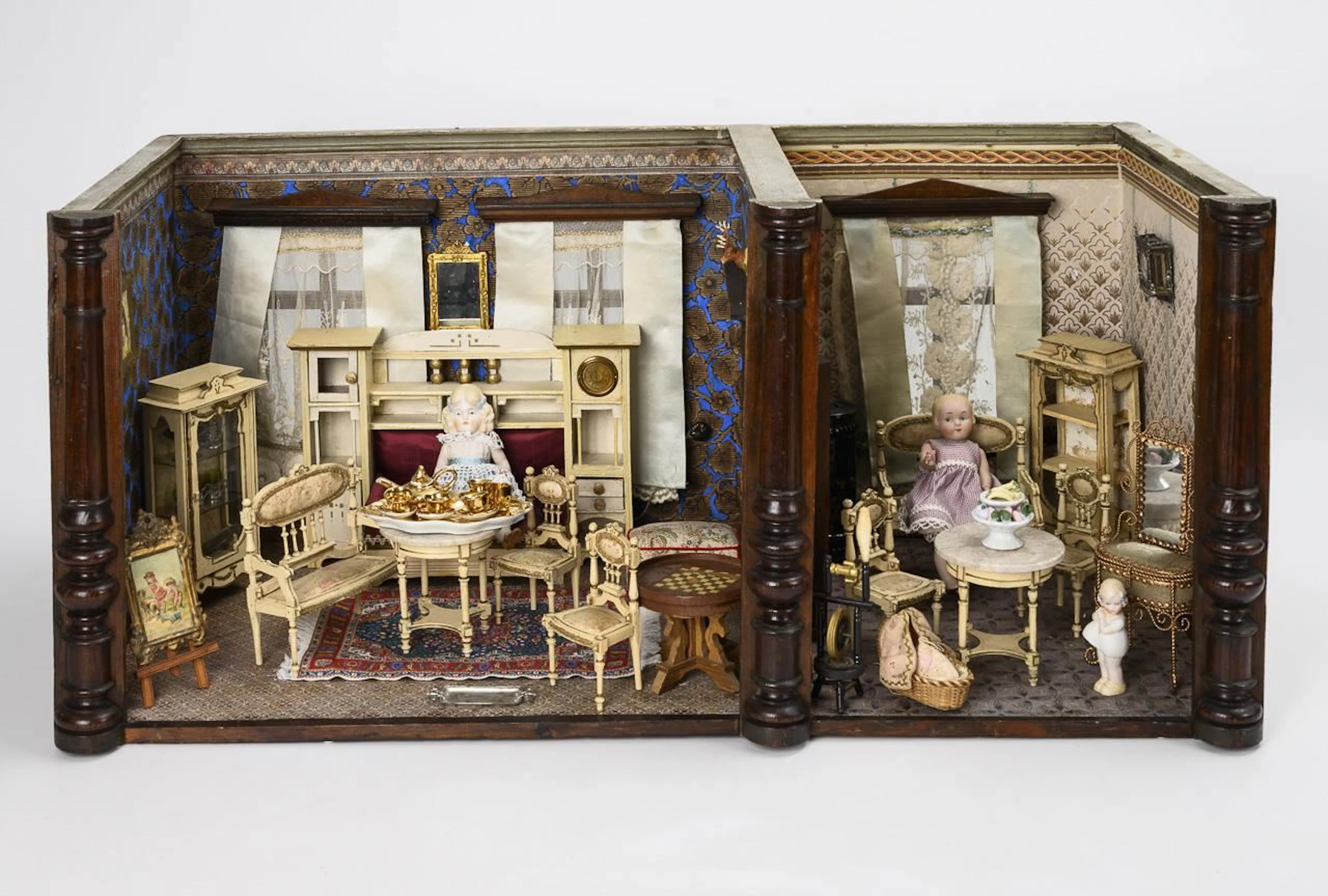 Large dollhouse with front columns.