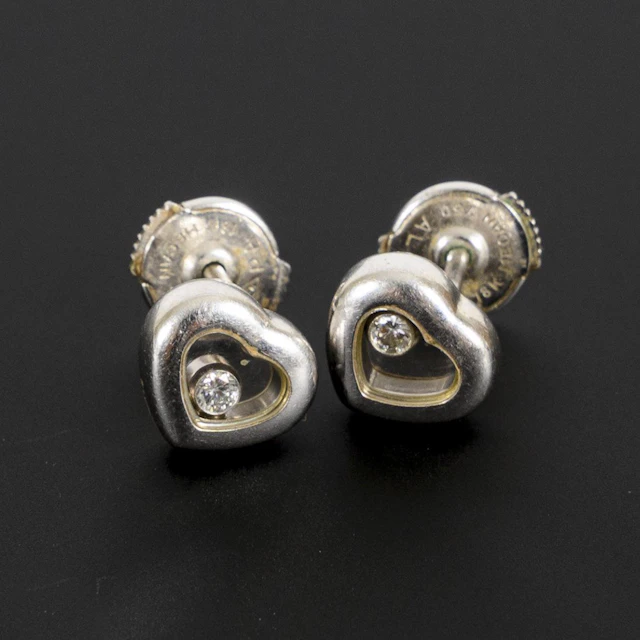 Heart-shaped stud earrings CHOPARD.