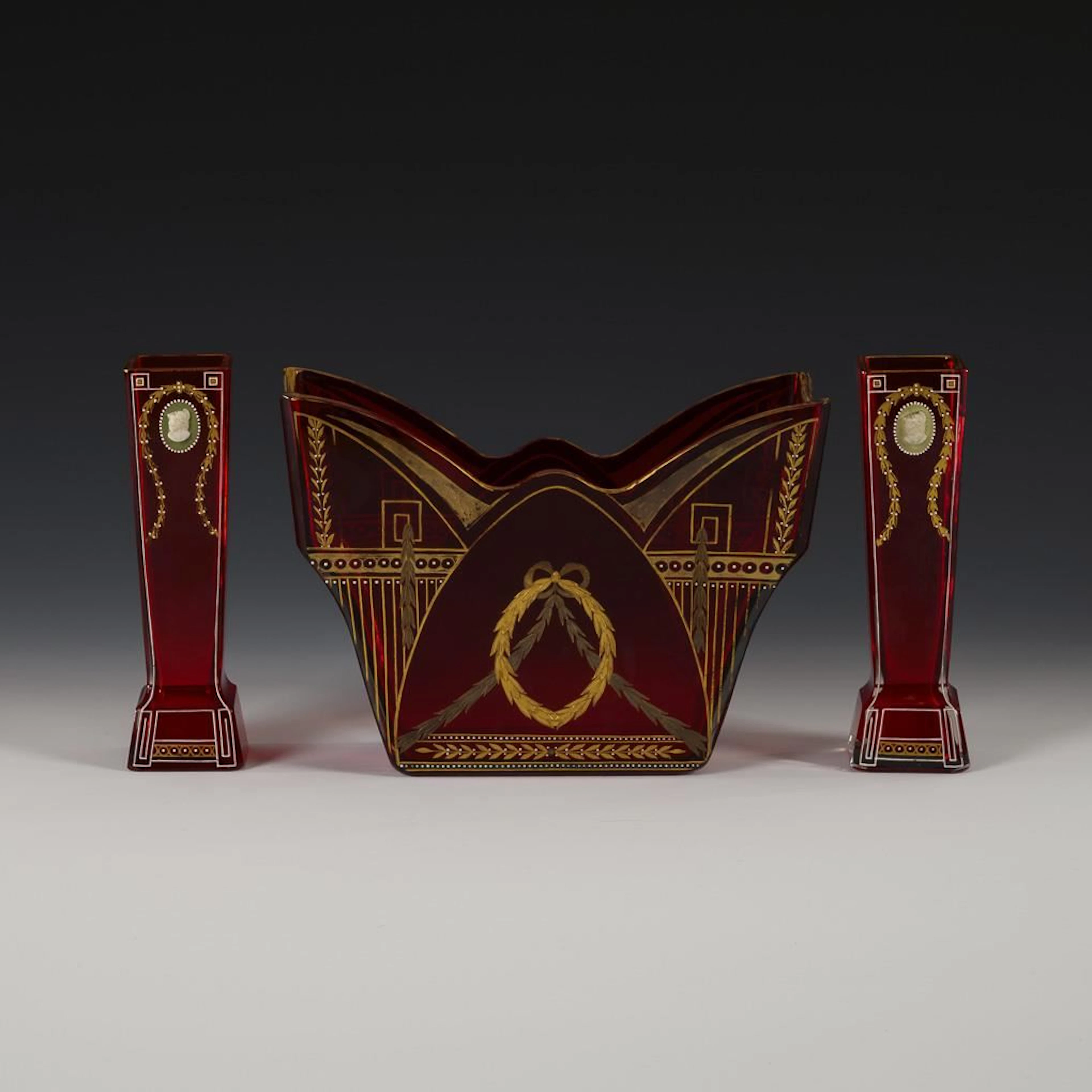 Art Nouveau jardinières and 2 vases. Riedel.