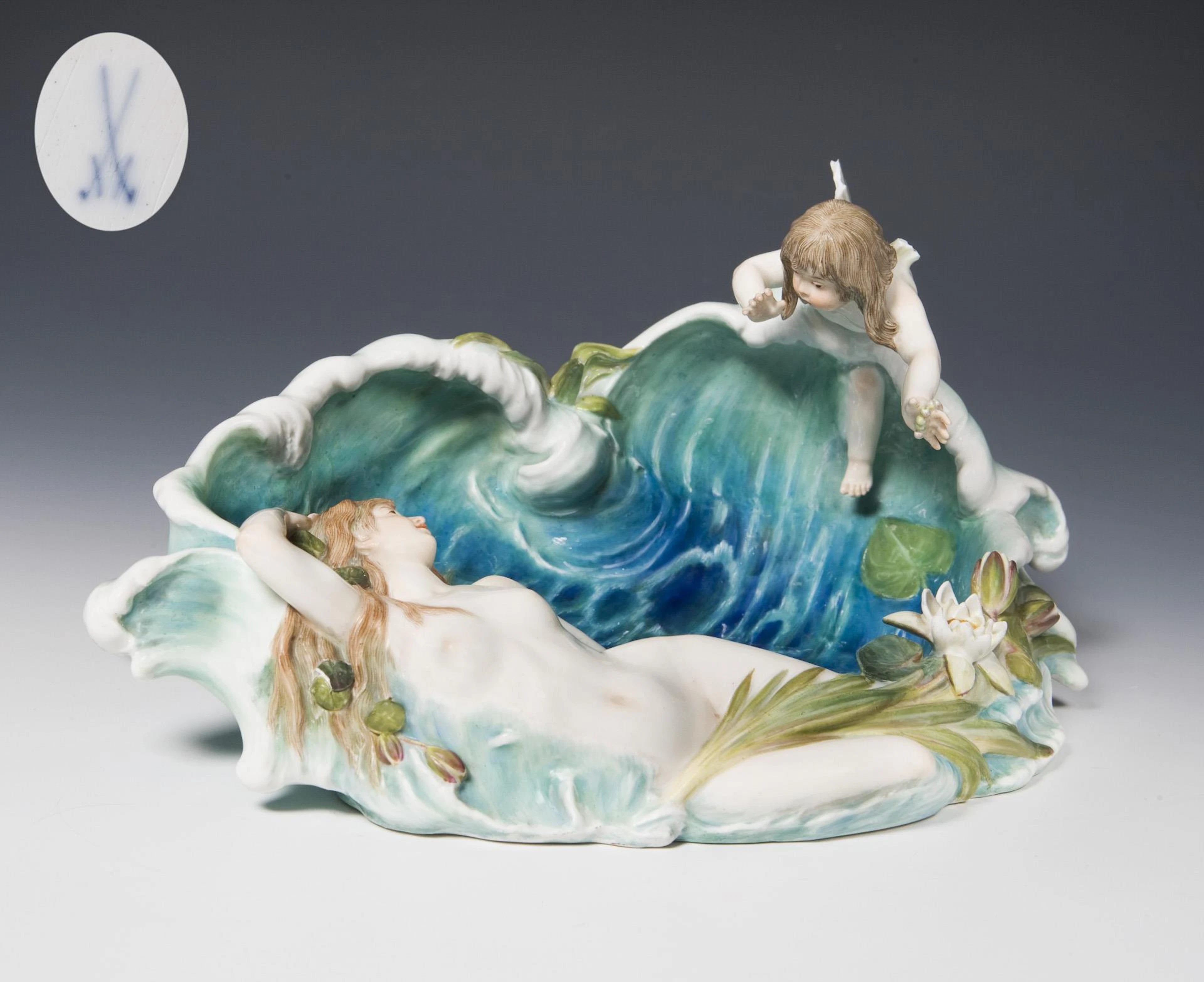 Figure bowl: Nymph on wave. Meissen.