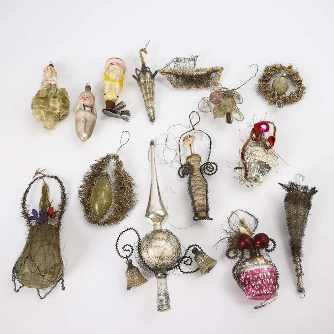 Assortment of Christmas tree ornaments with Leonic wire. Leonic wire