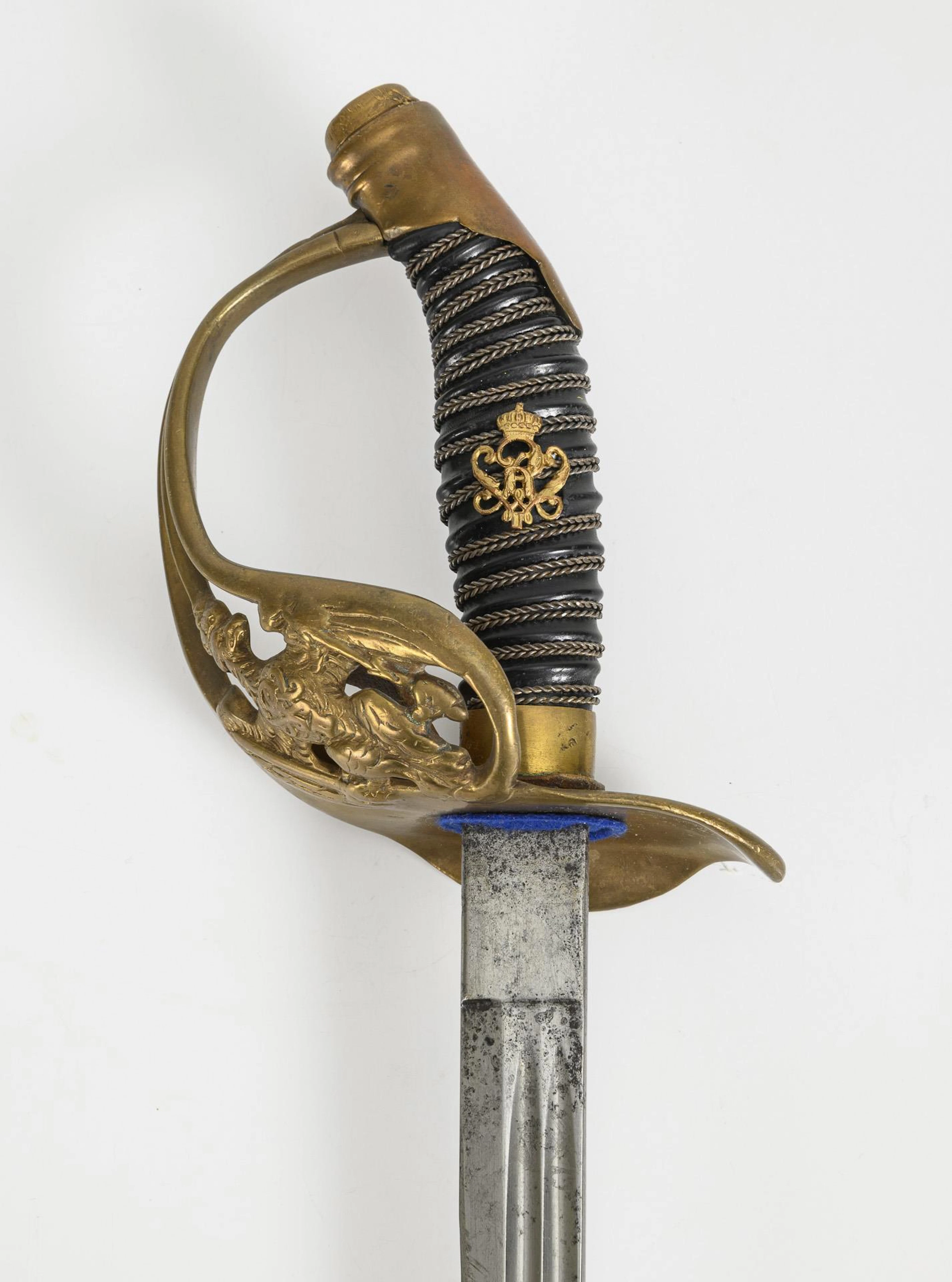Infantry officer's sword (IOD).