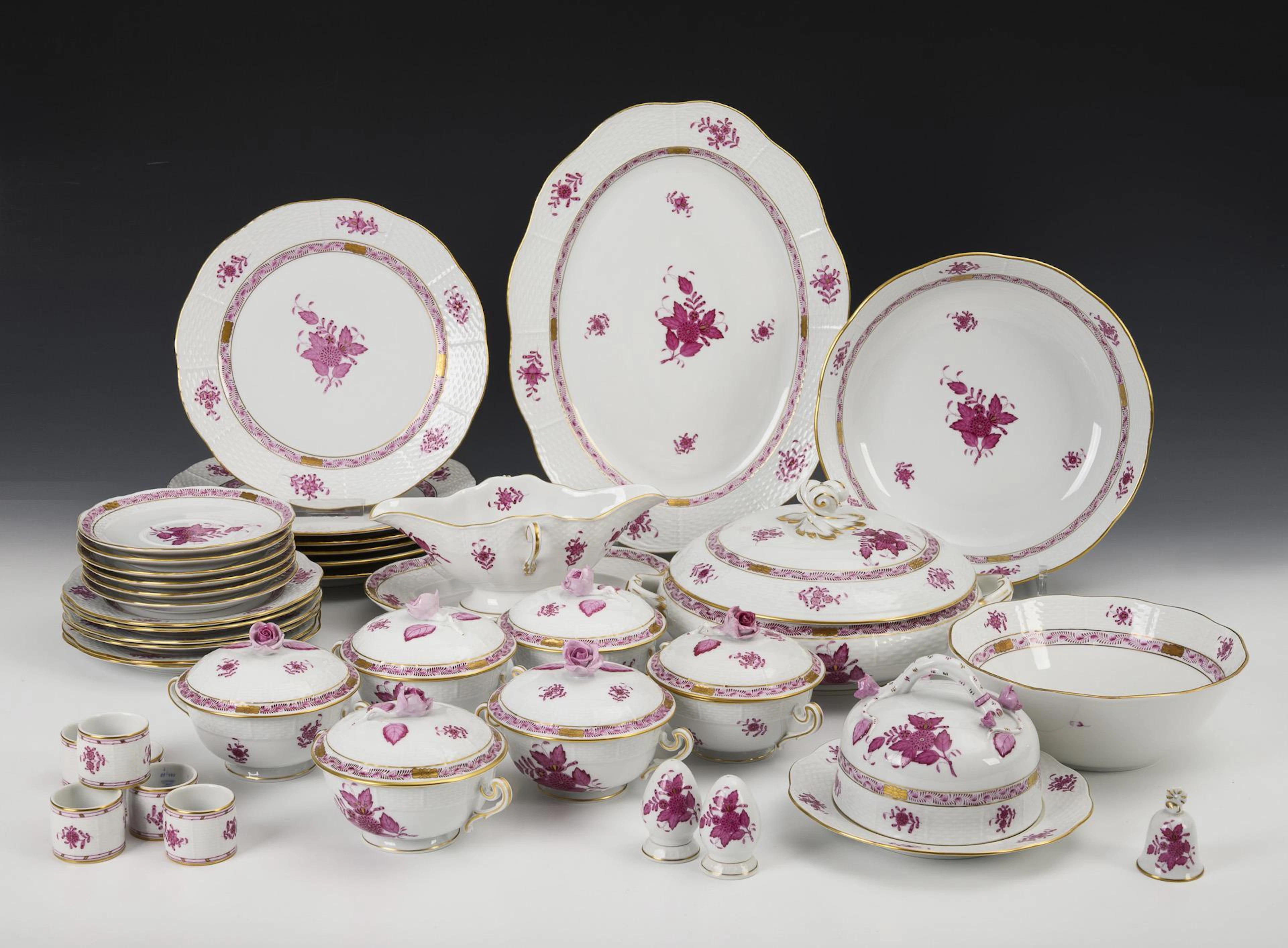 Dining service "Apponyi Purpur". Herend.