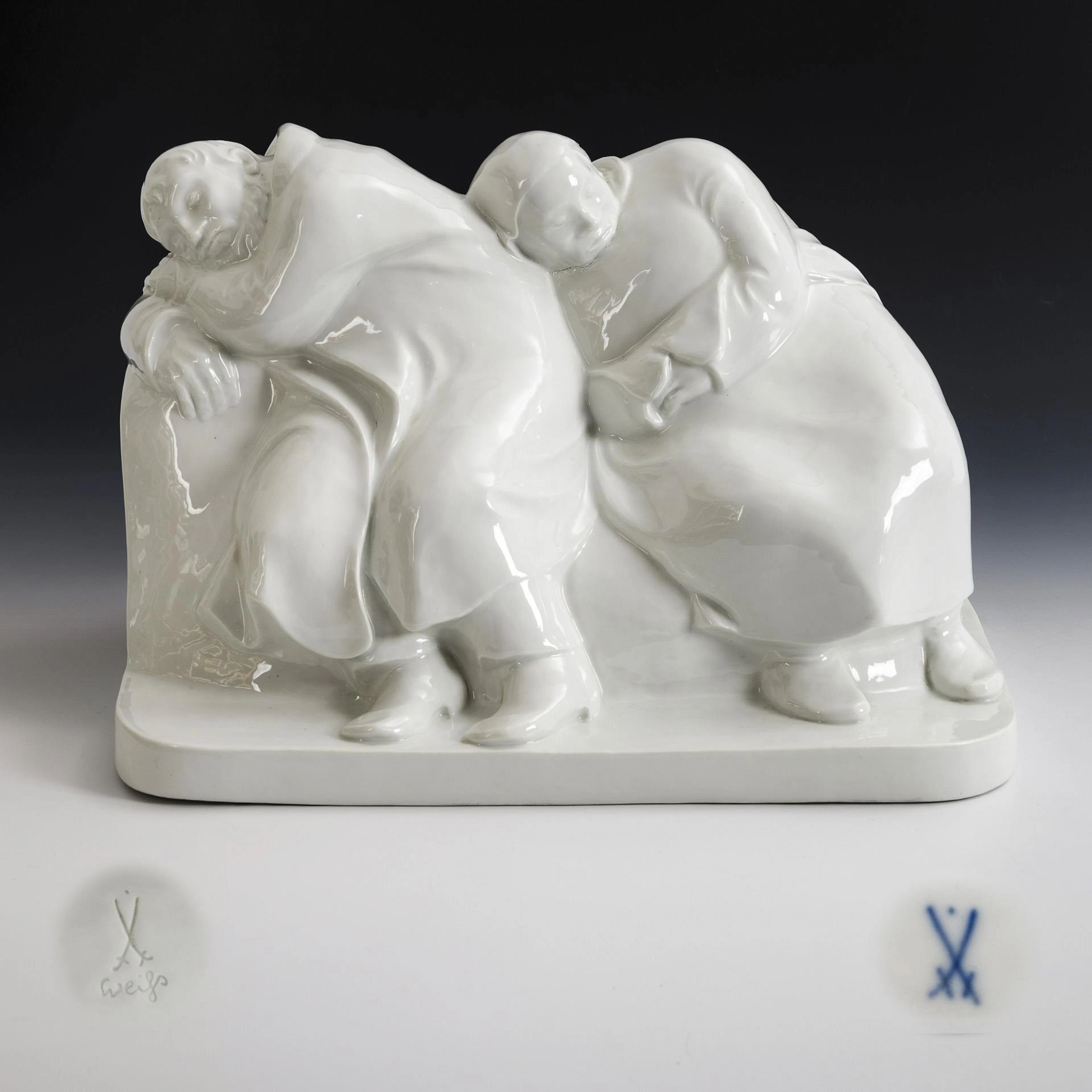 Sleeping peasant couple. Meissen.